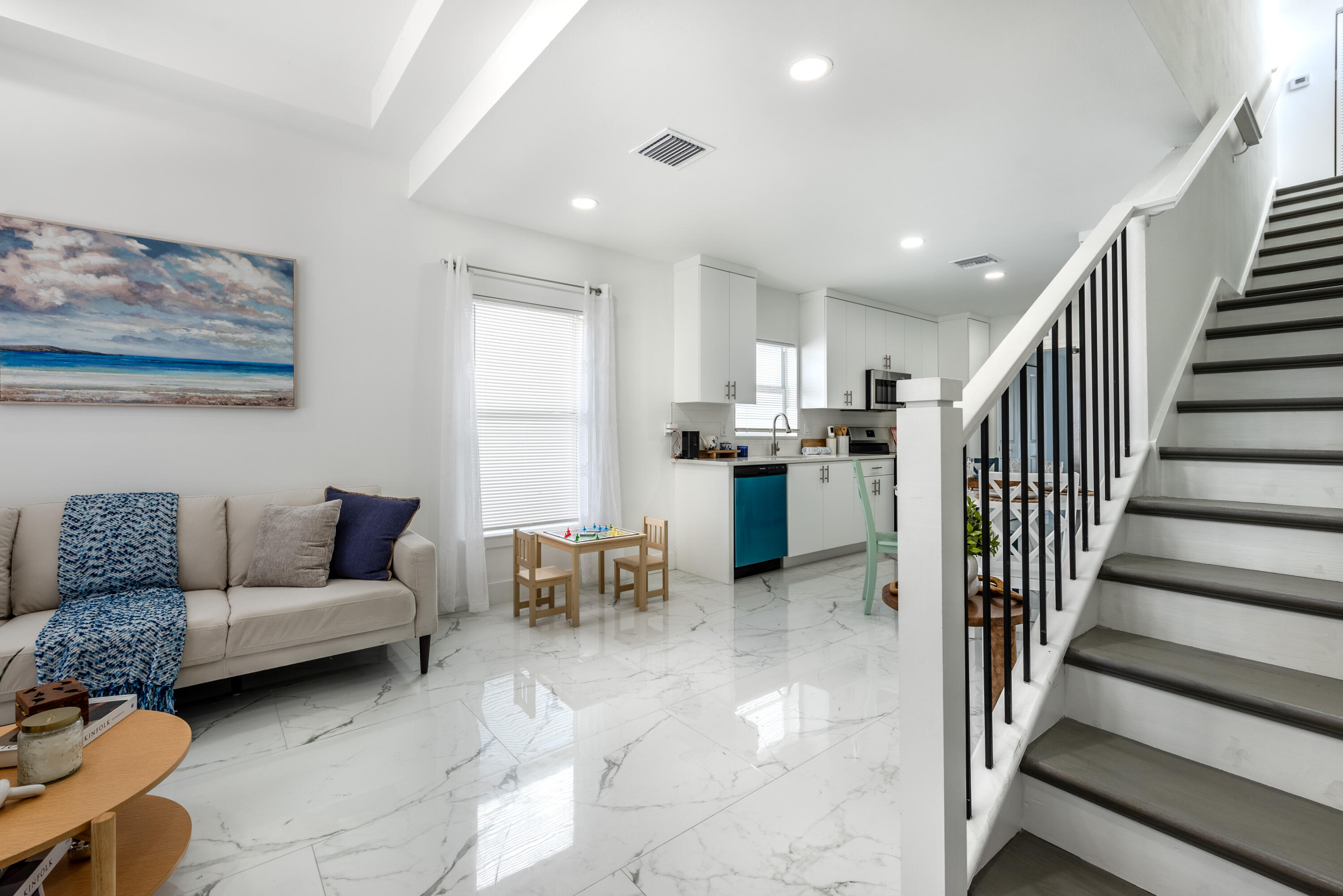 403 NW 12th Avenue