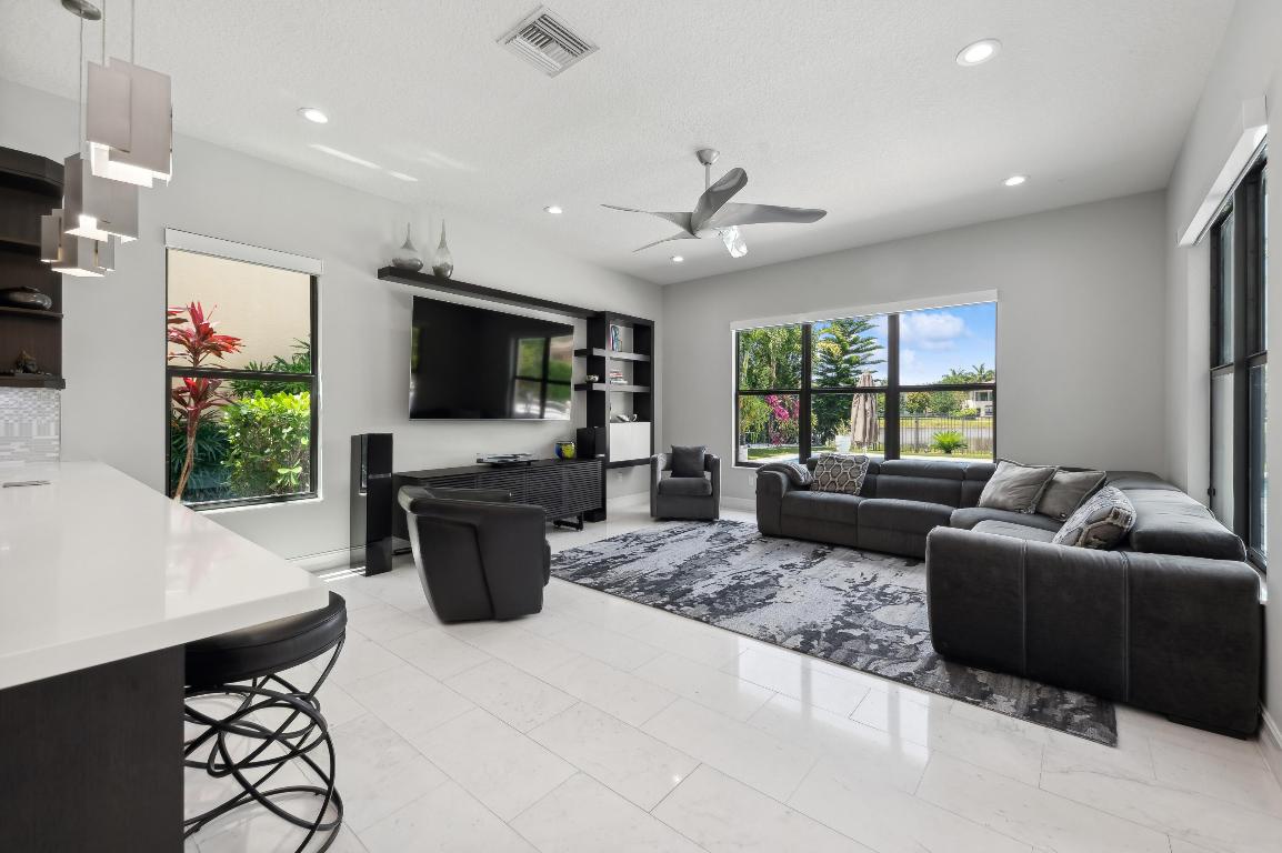 16819 Burlington Bristol Lane