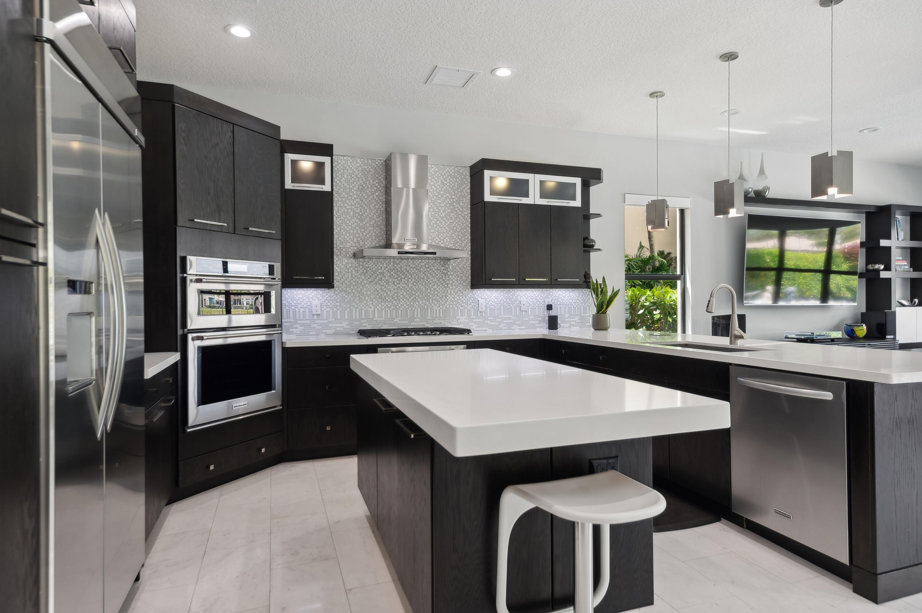 16819 Burlington Bristol Lane