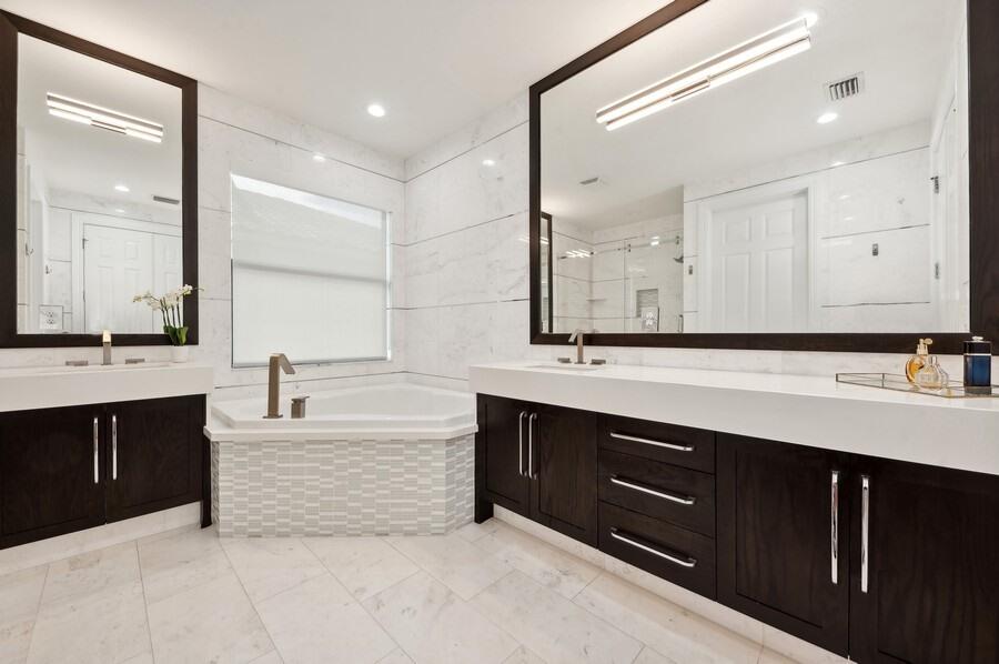 16819 Burlington Bristol Lane