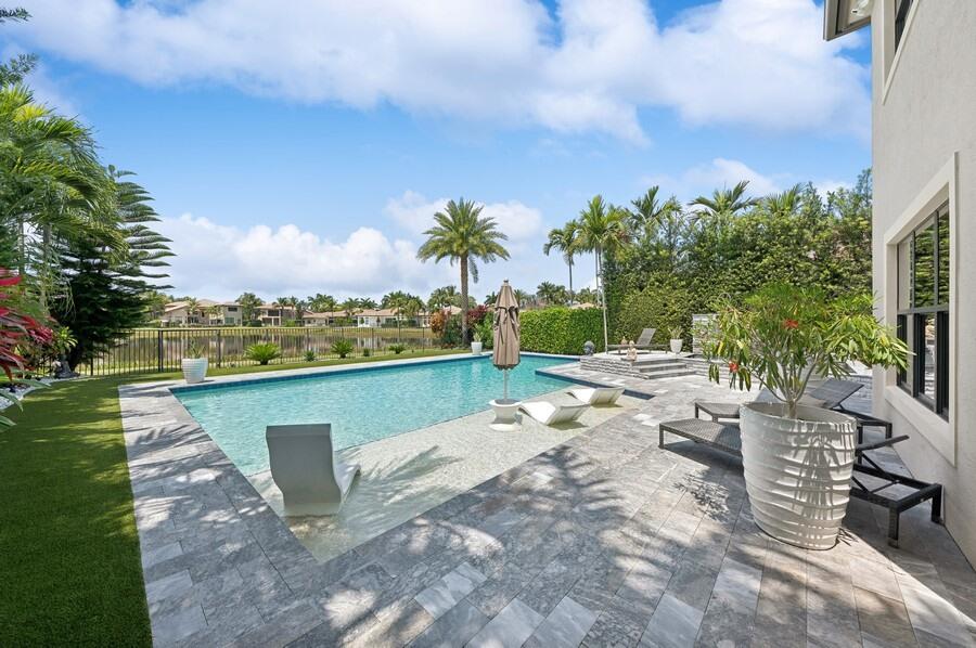 16819 Burlington Bristol Lane