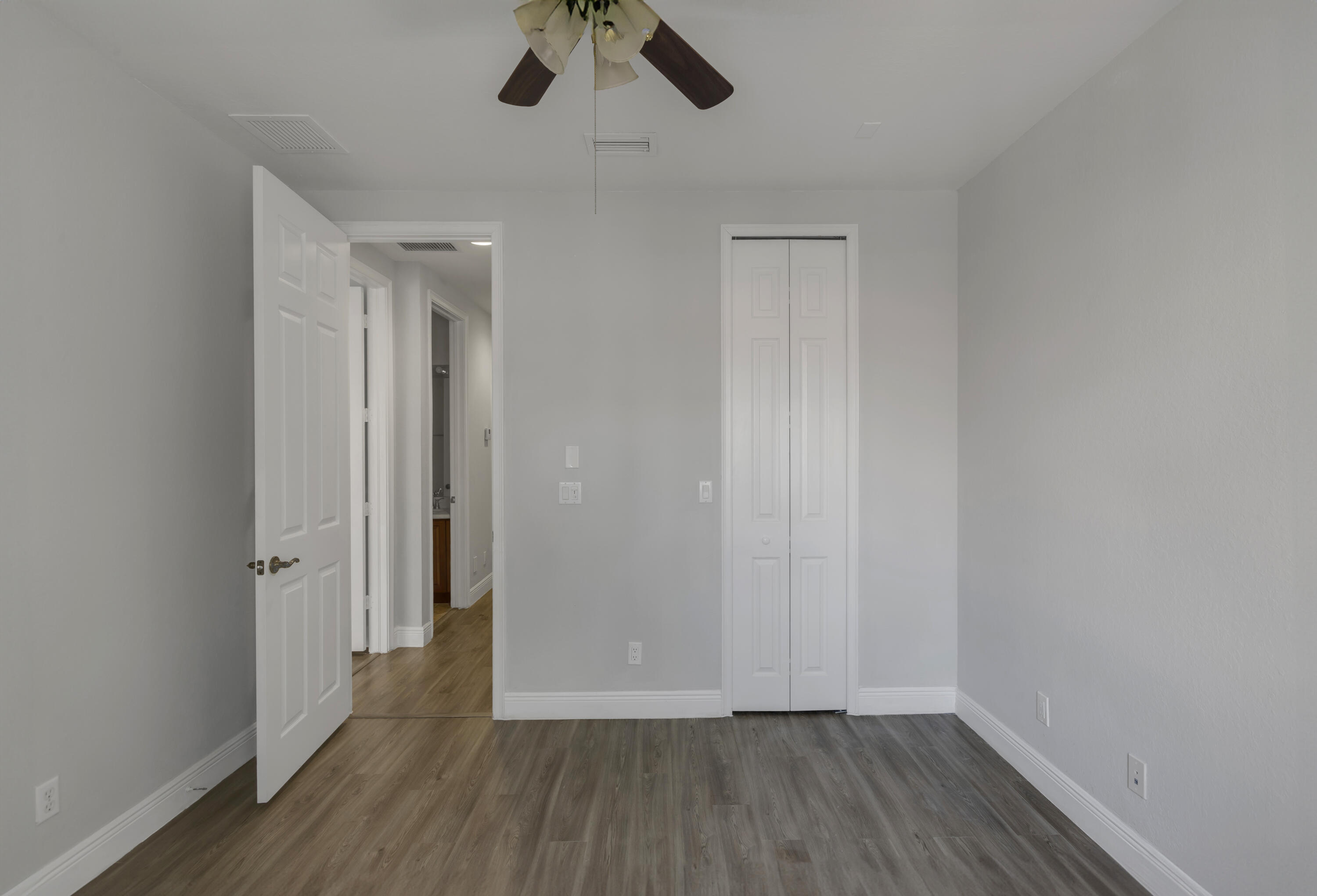 3028 Waterside Circle 3028
