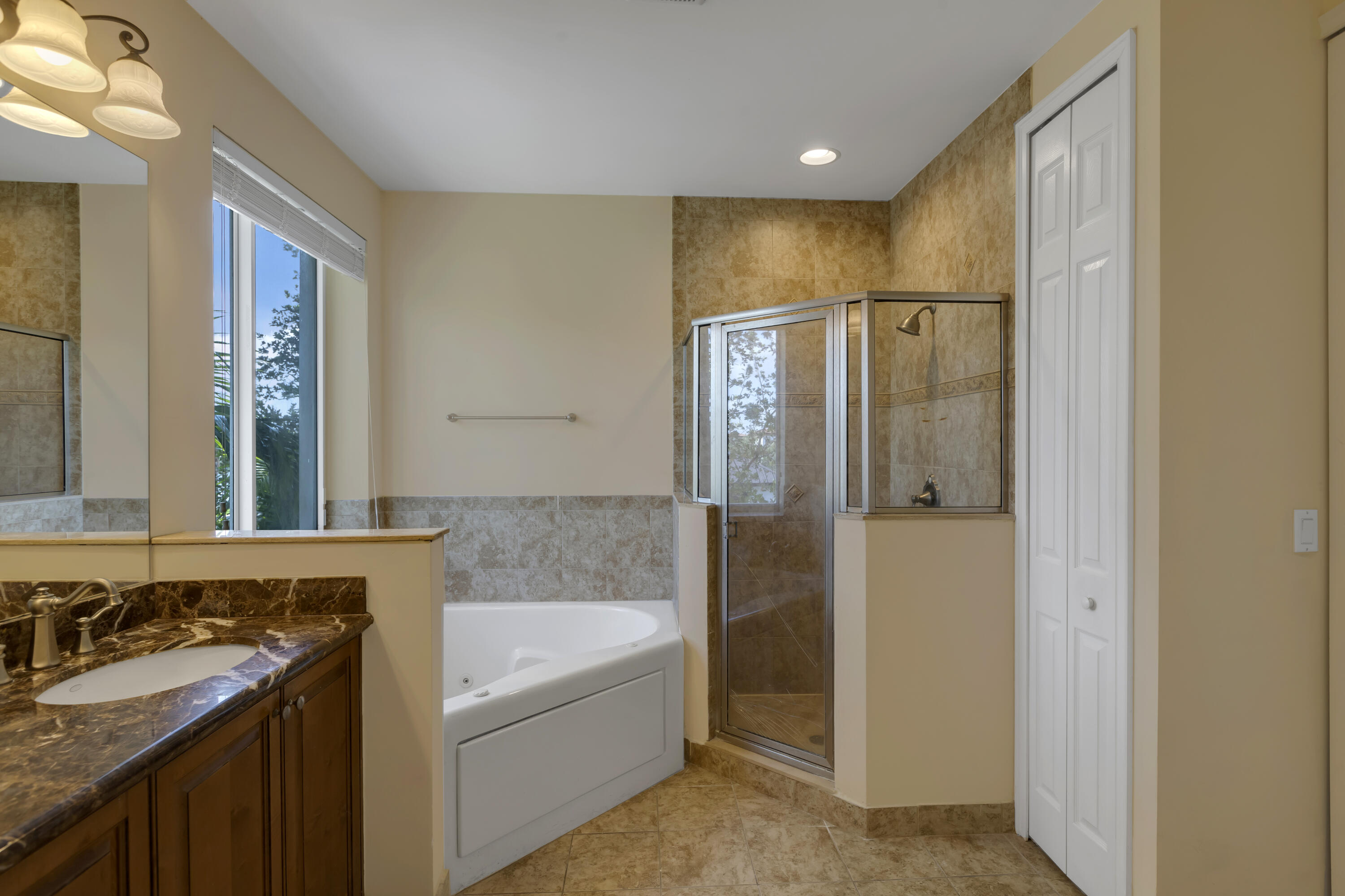 3028 Waterside Circle 3028