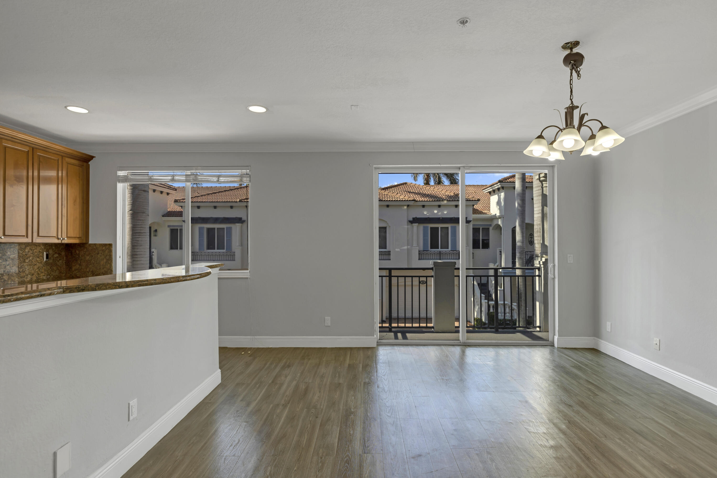 3028 Waterside Circle 3028