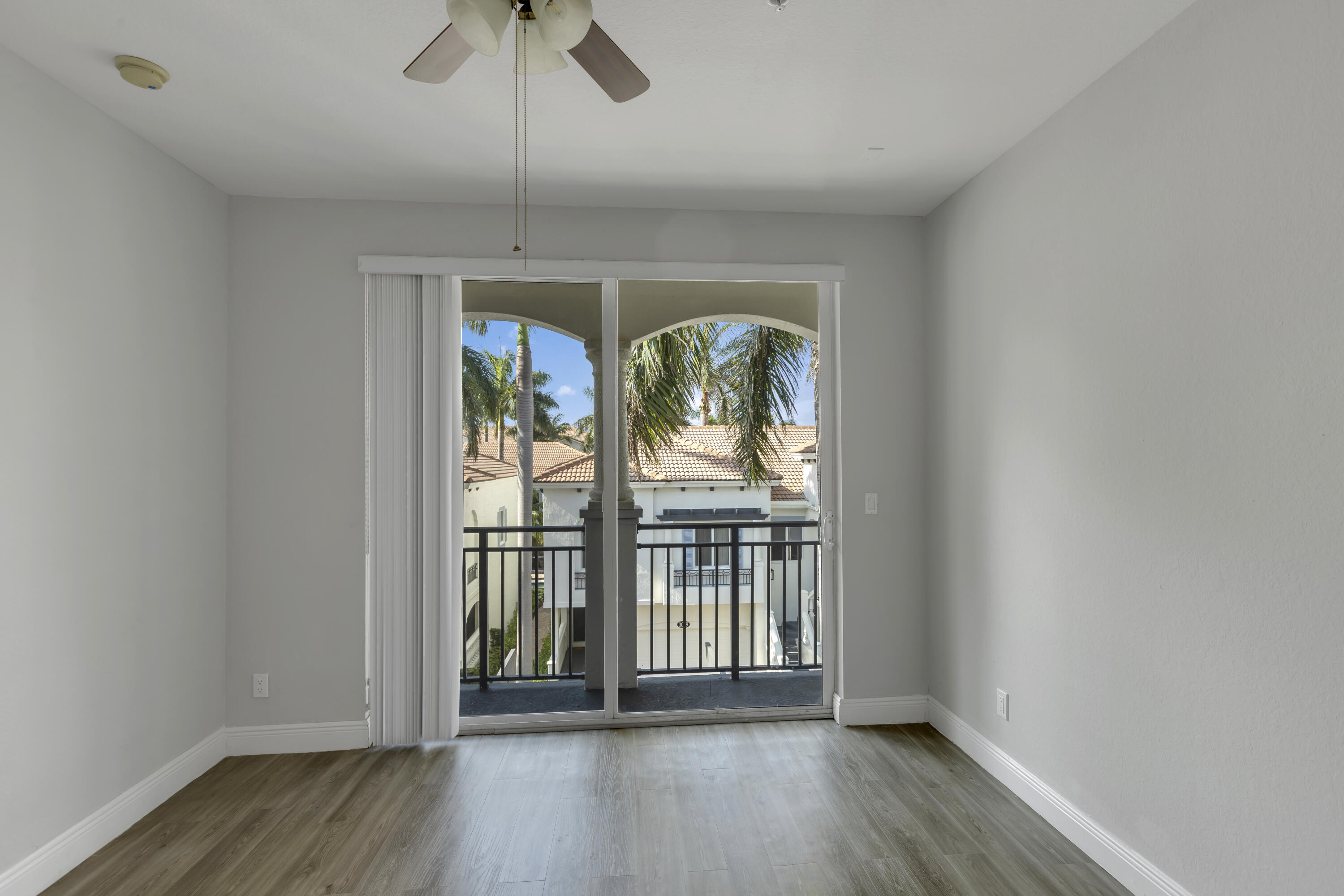 3028 Waterside Circle 3028