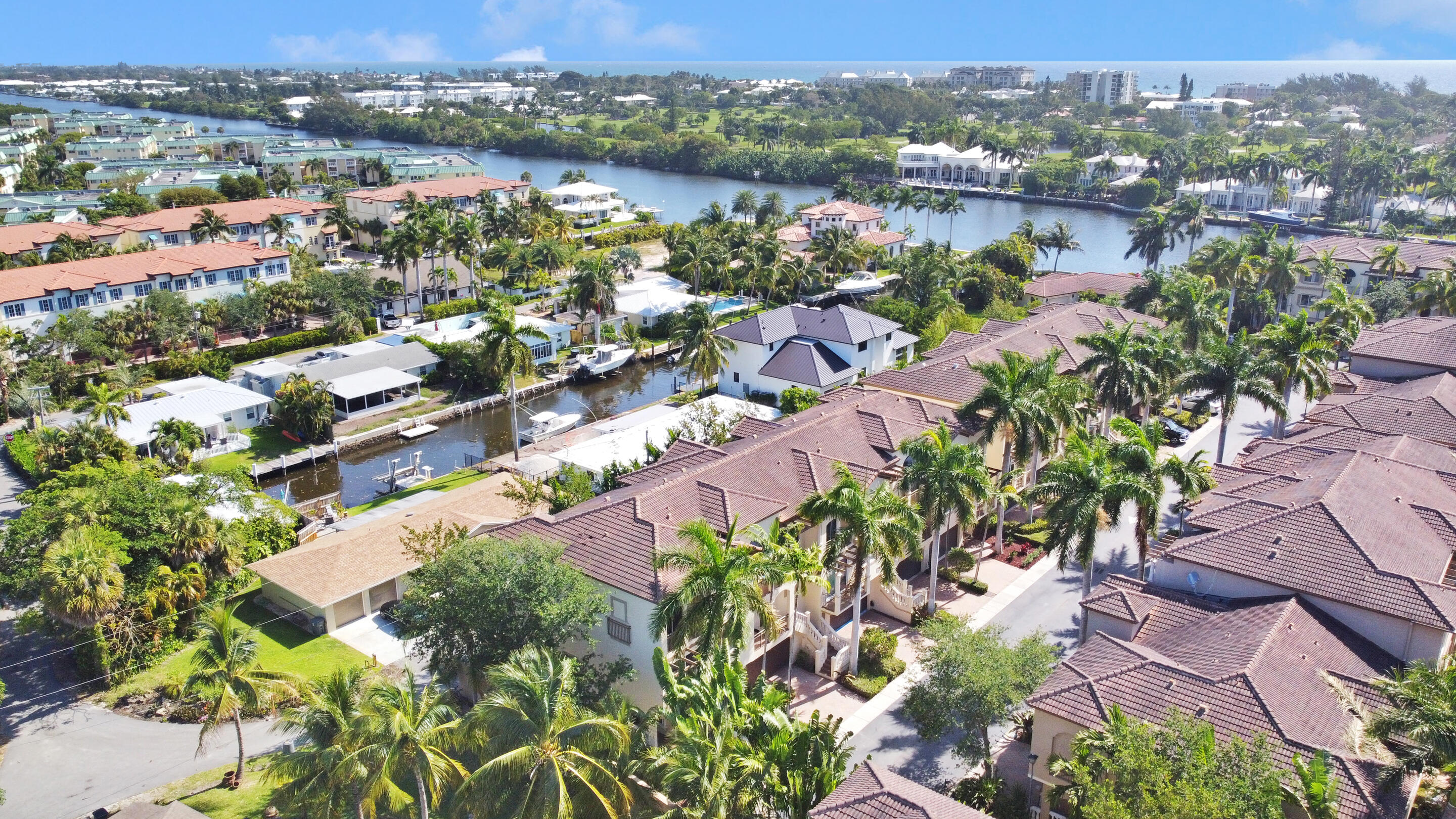 3028 Waterside Circle 3028