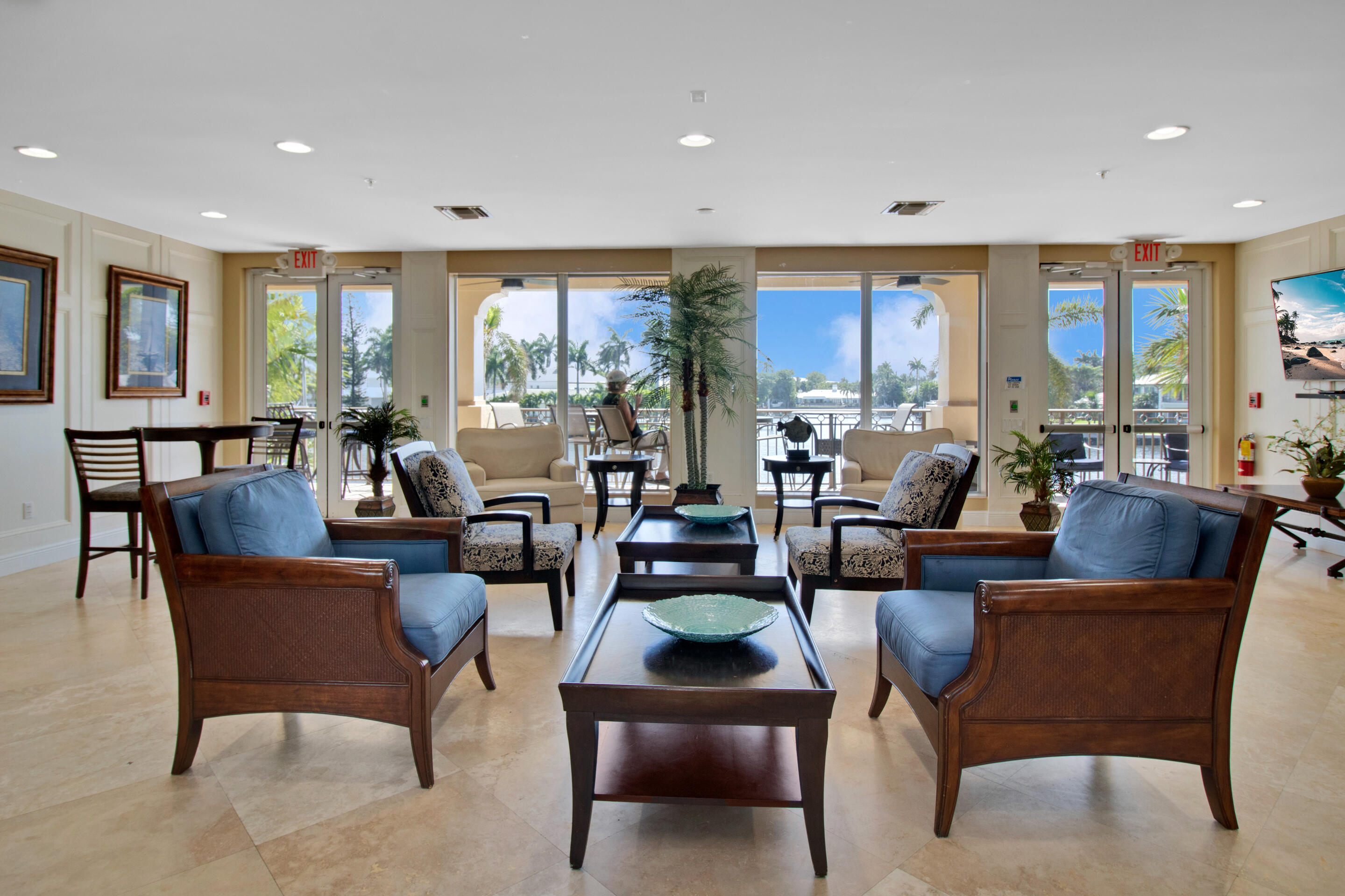 3028 Waterside Circle 3028