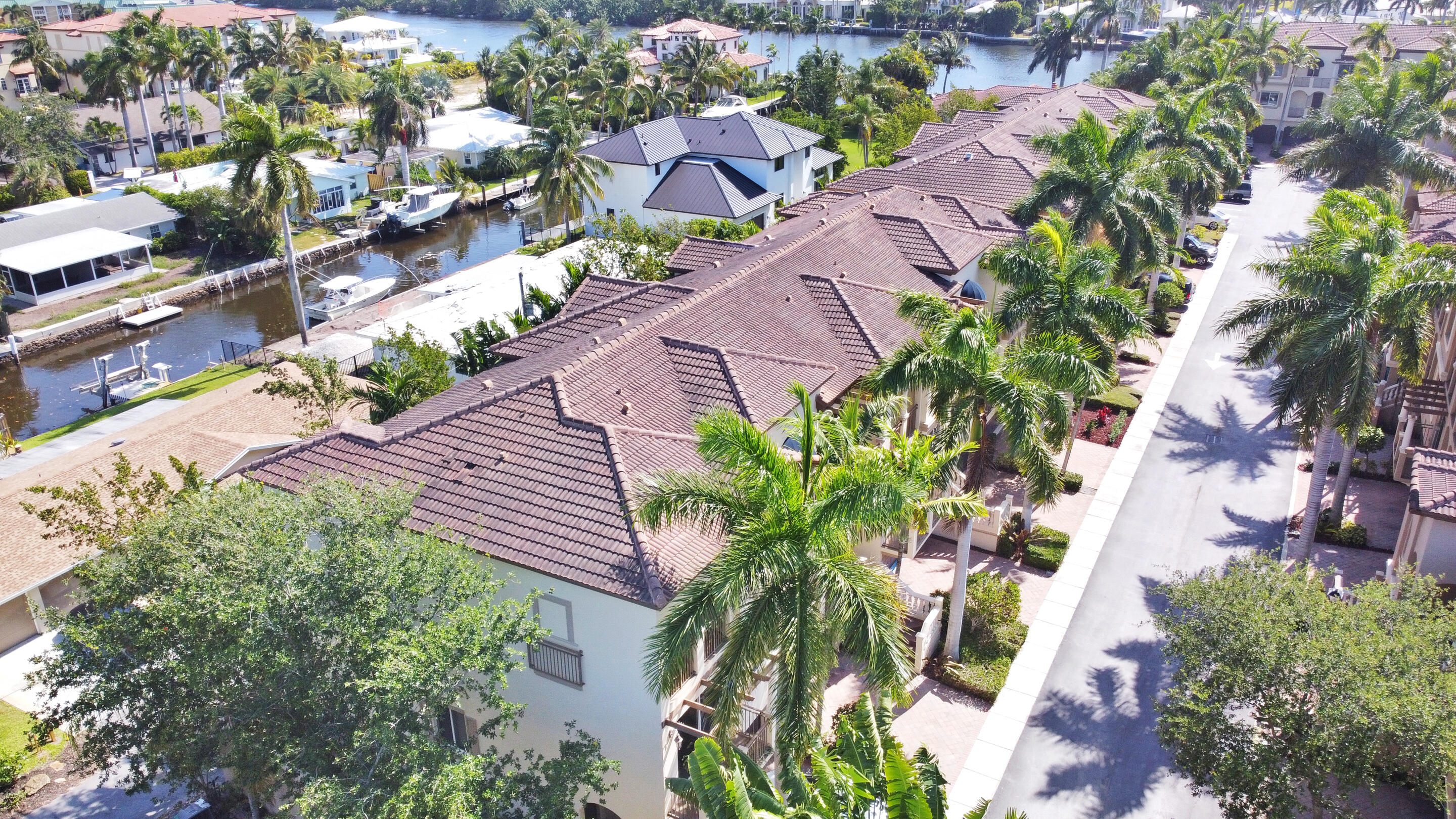 3028 Waterside Circle 3028