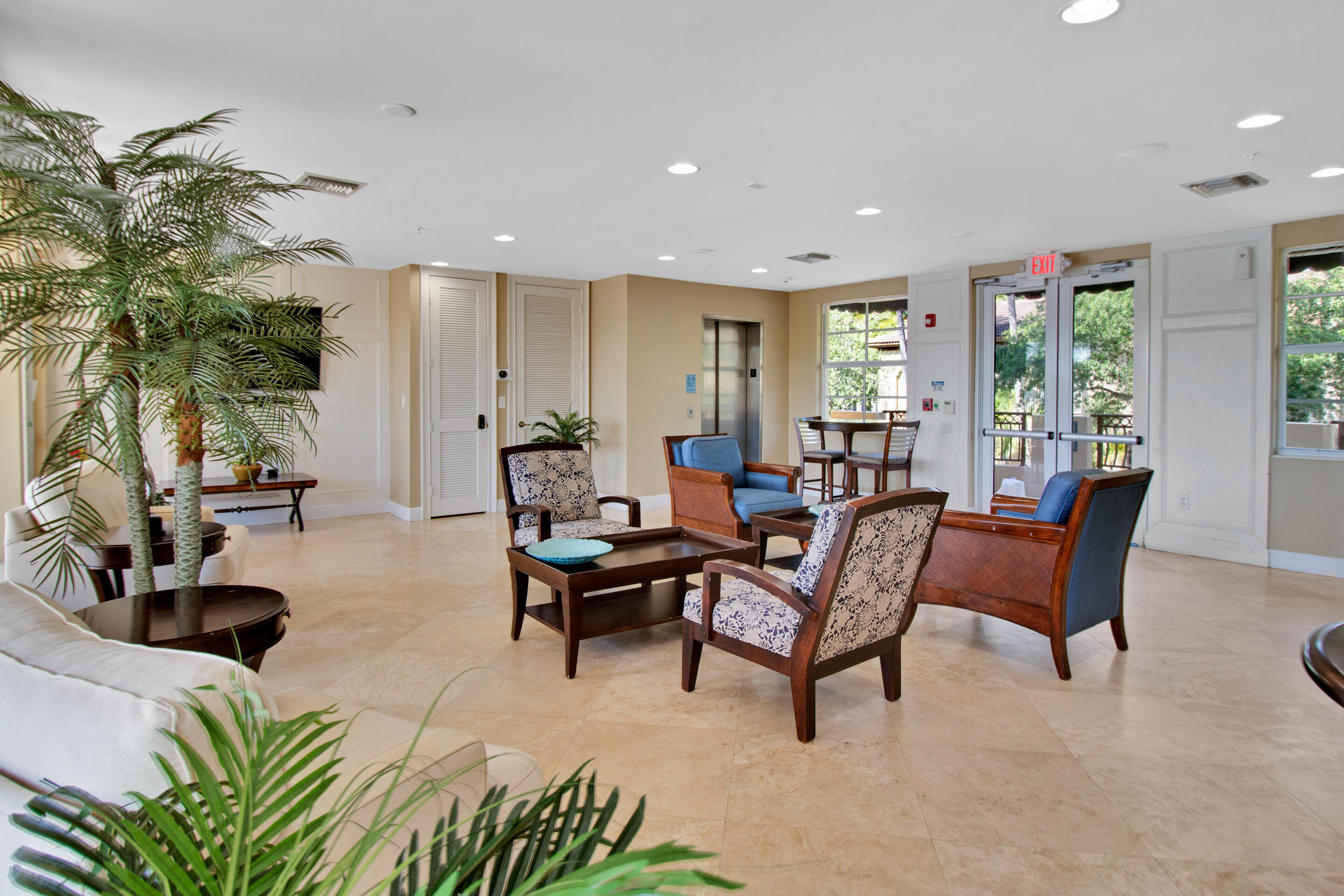 3028 Waterside Circle 3028