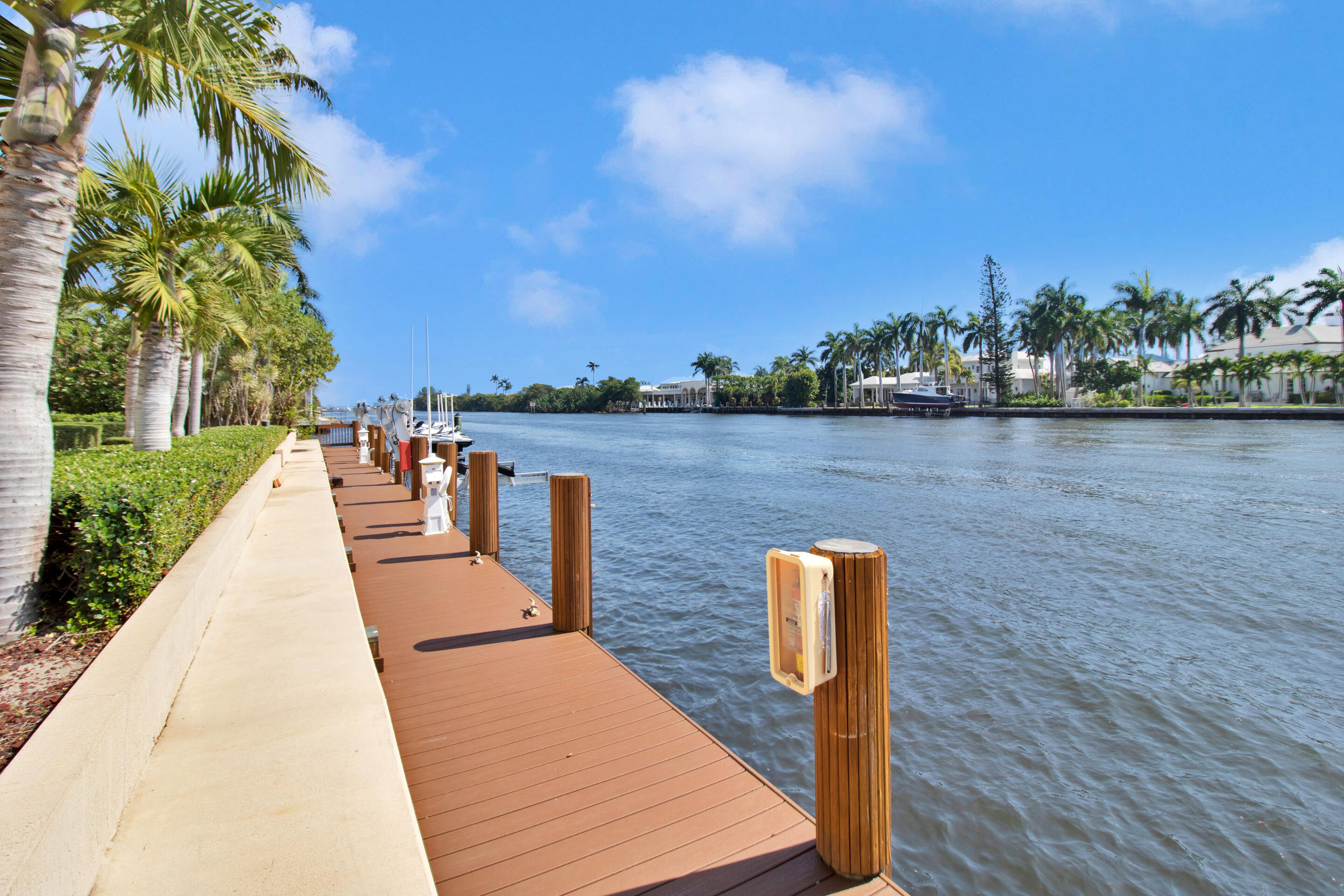 3028 Waterside Circle 3028