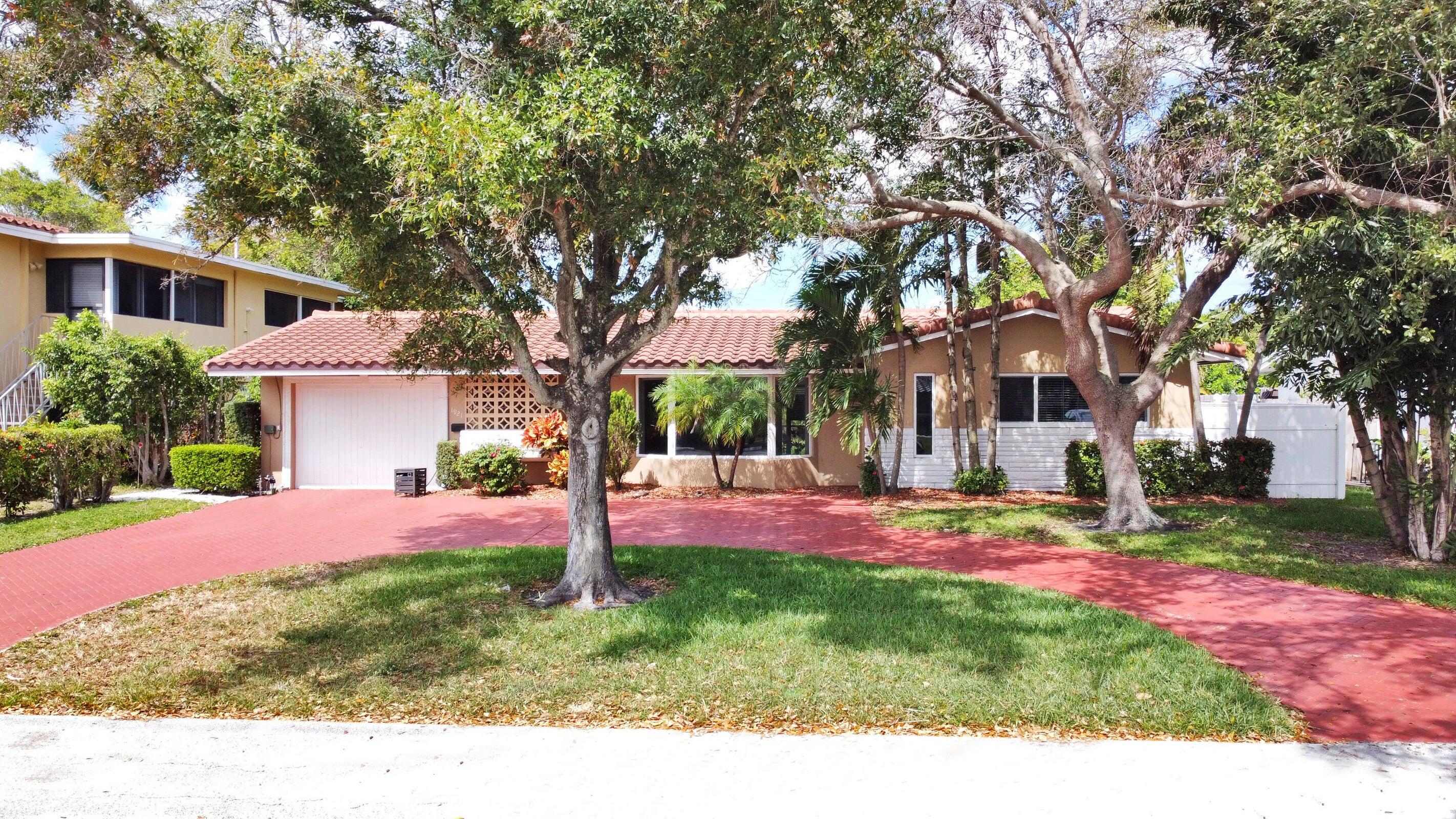 1921 NE 28 Court