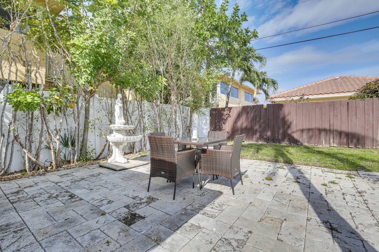 1921 NE 28 Court