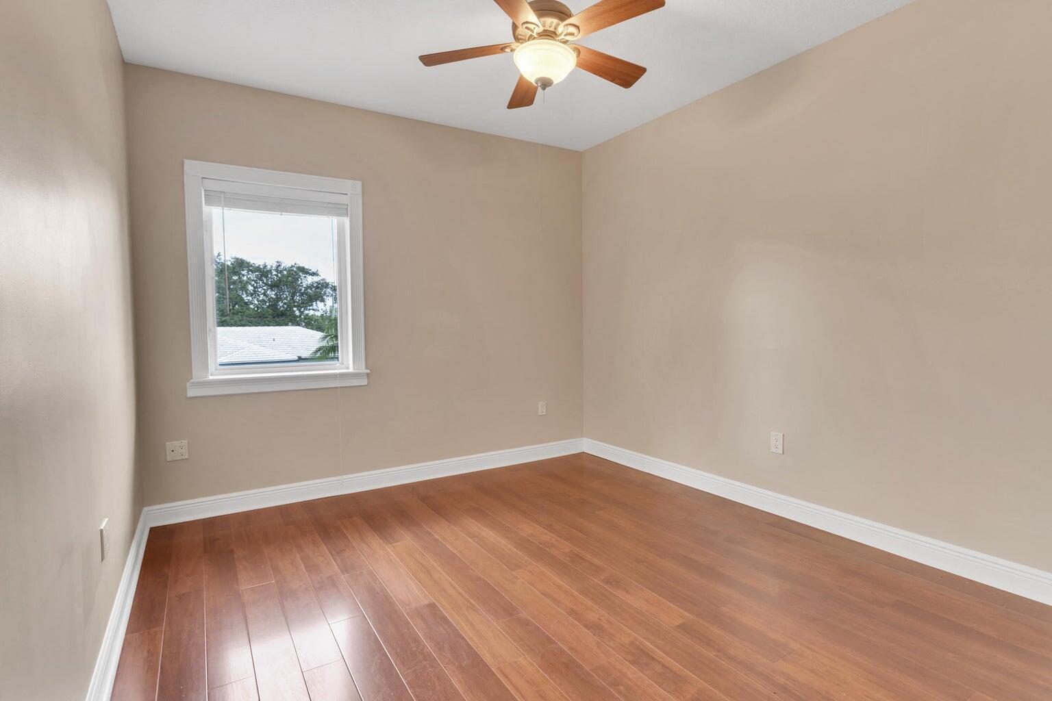 4500 SW 25 Ter Terrace