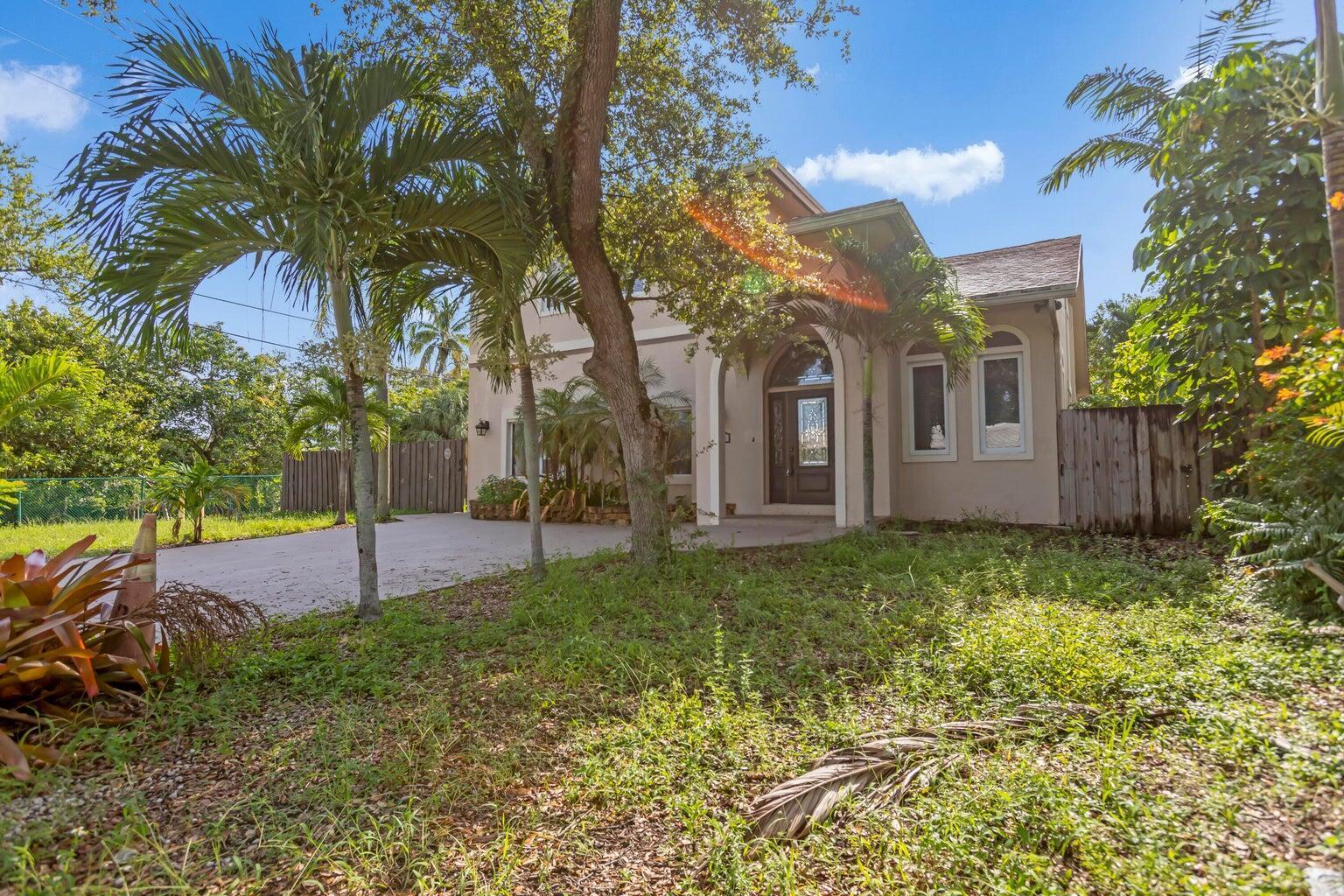 4500 SW 25 Ter Terrace