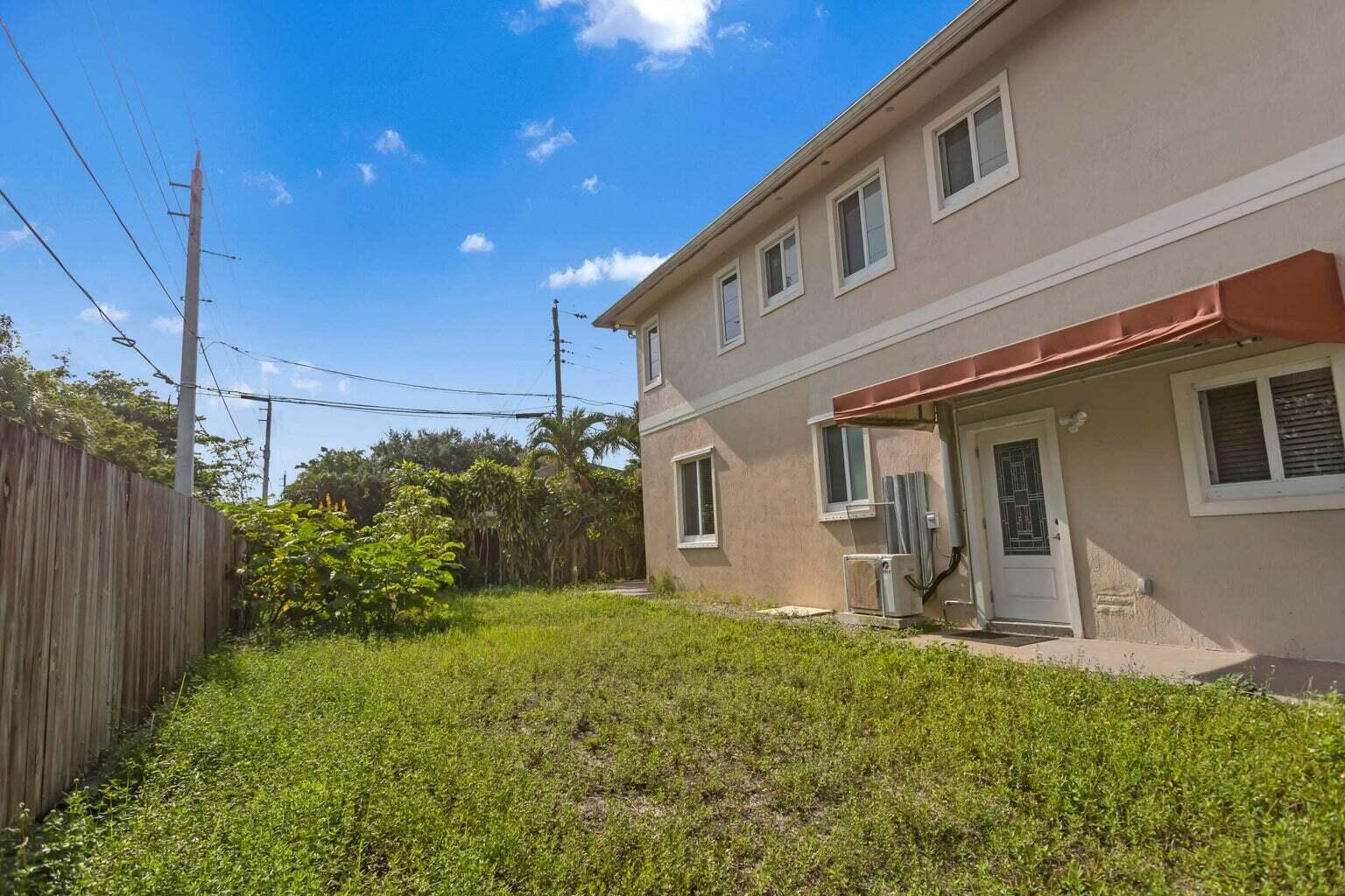 4500 SW 25 Ter Terrace
