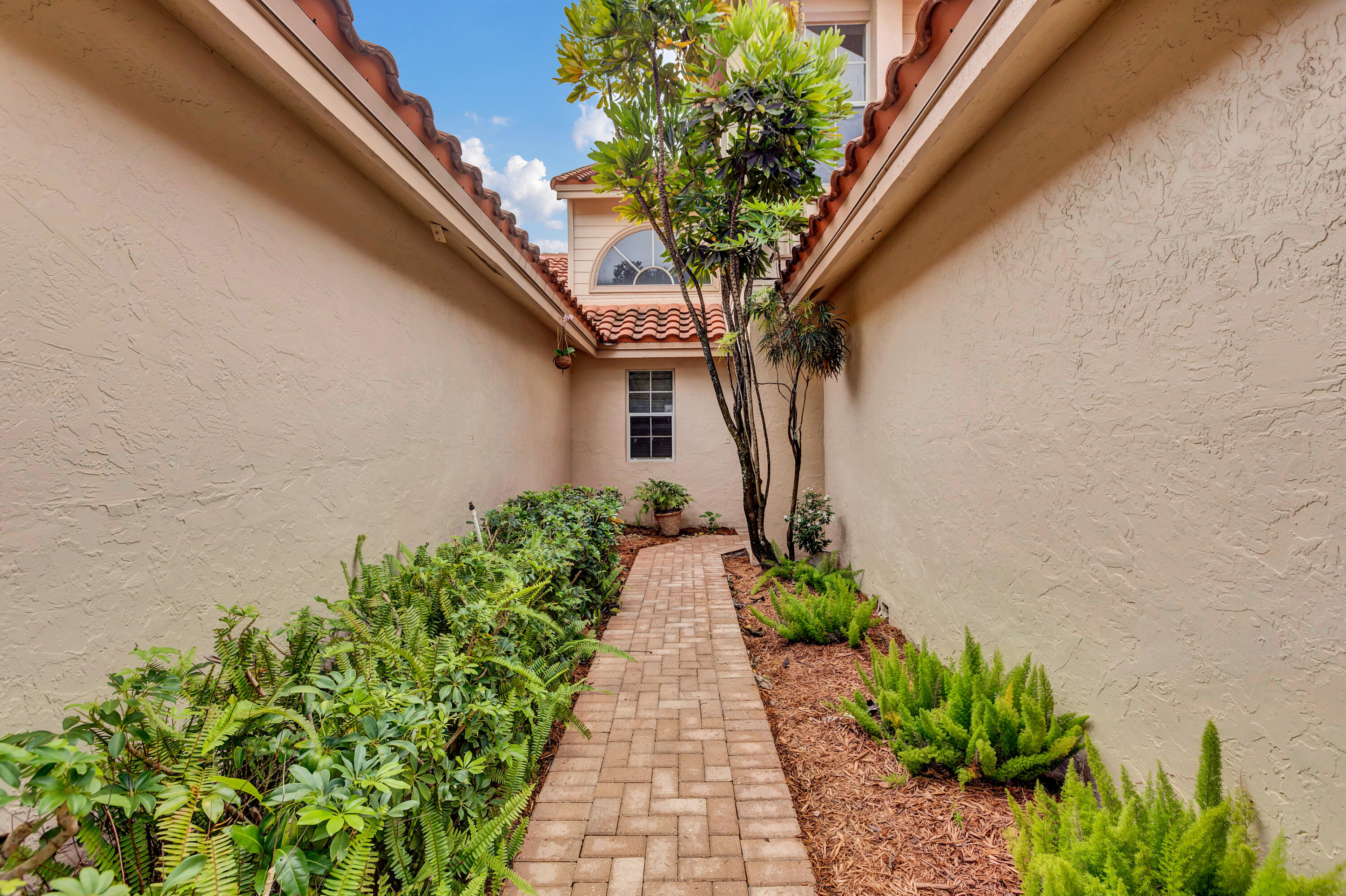 10854 Cypress Glen Drive 10854