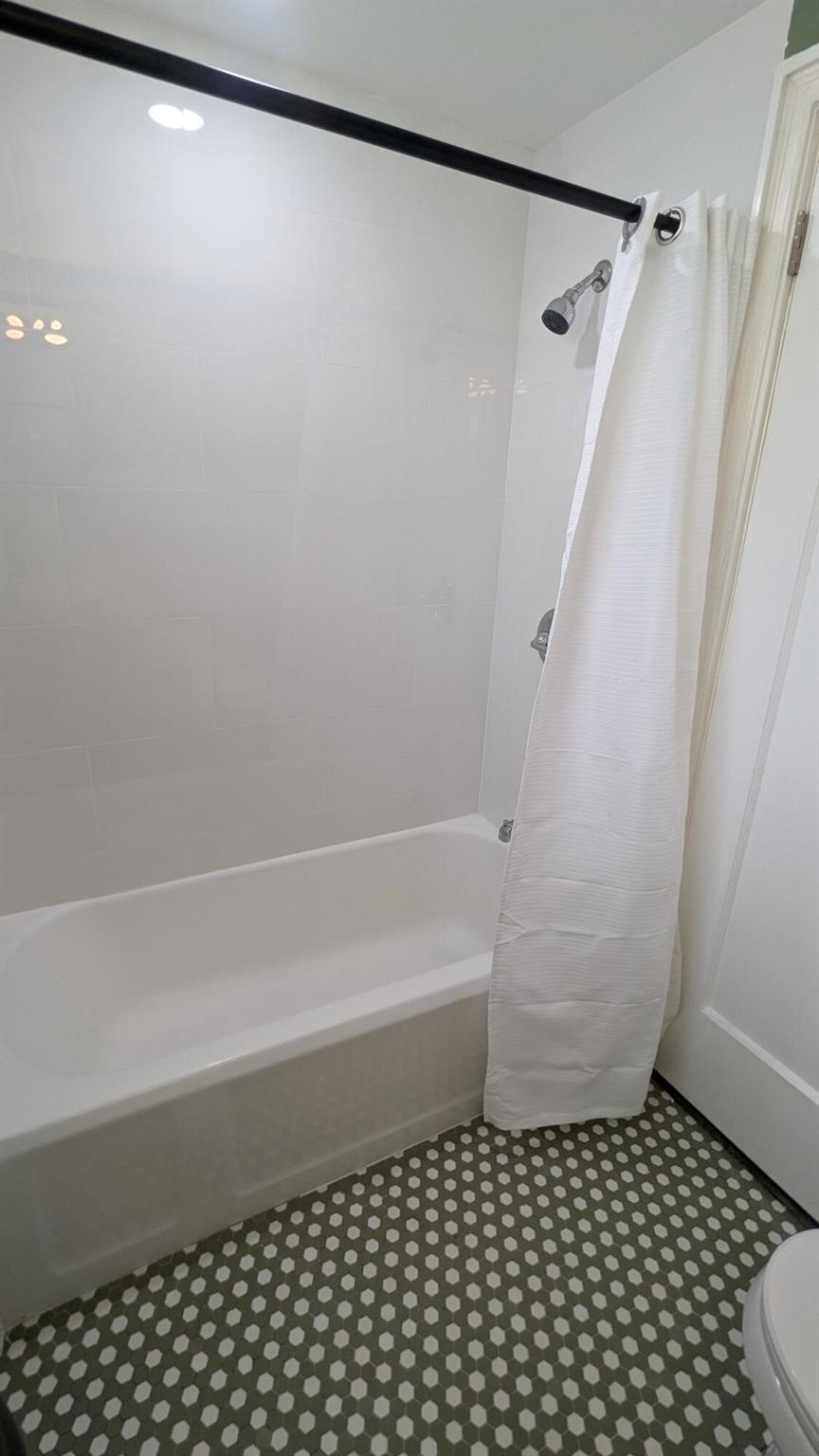 101 S Golfview Road 2