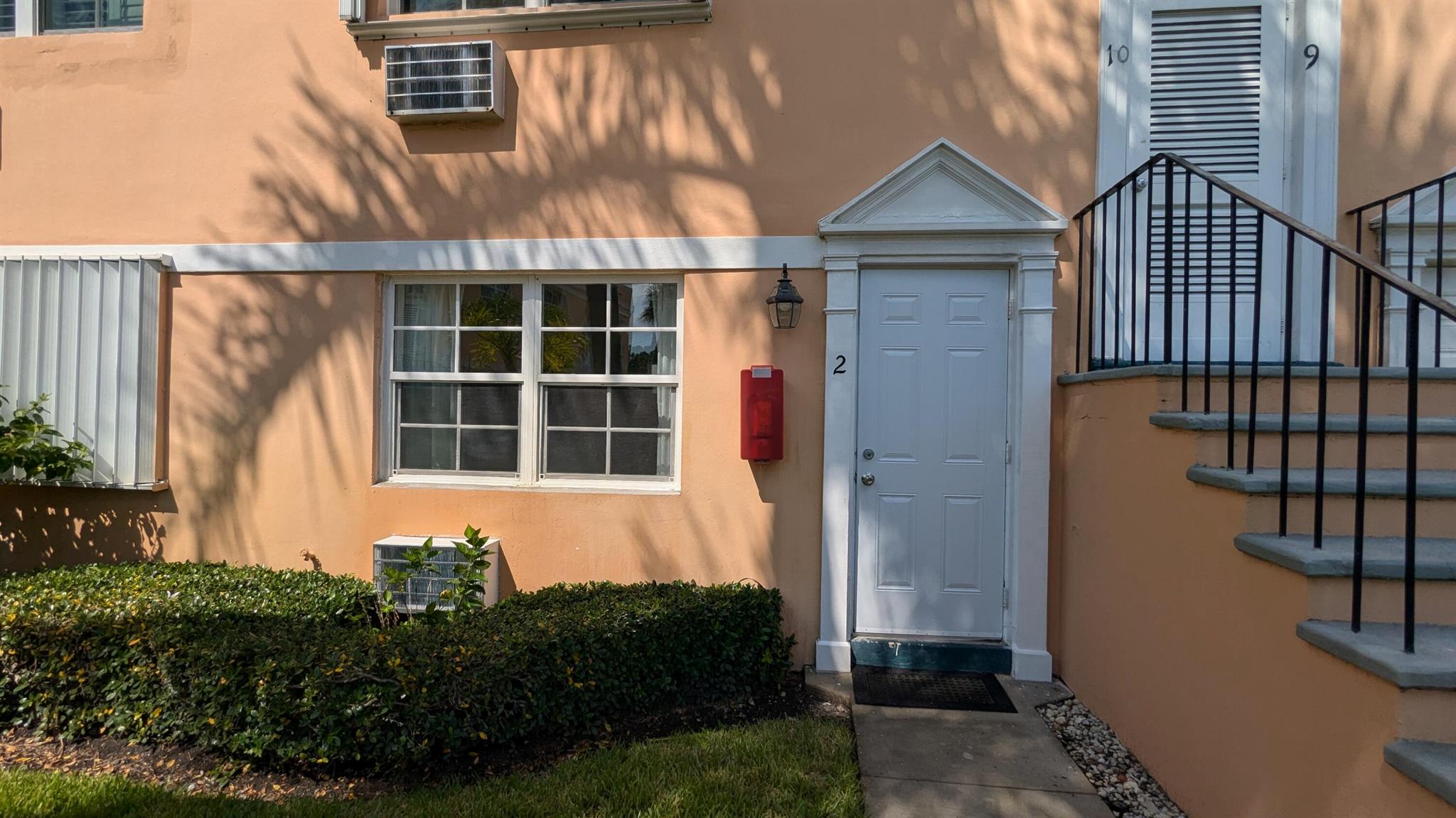 101 S Golfview Road 2