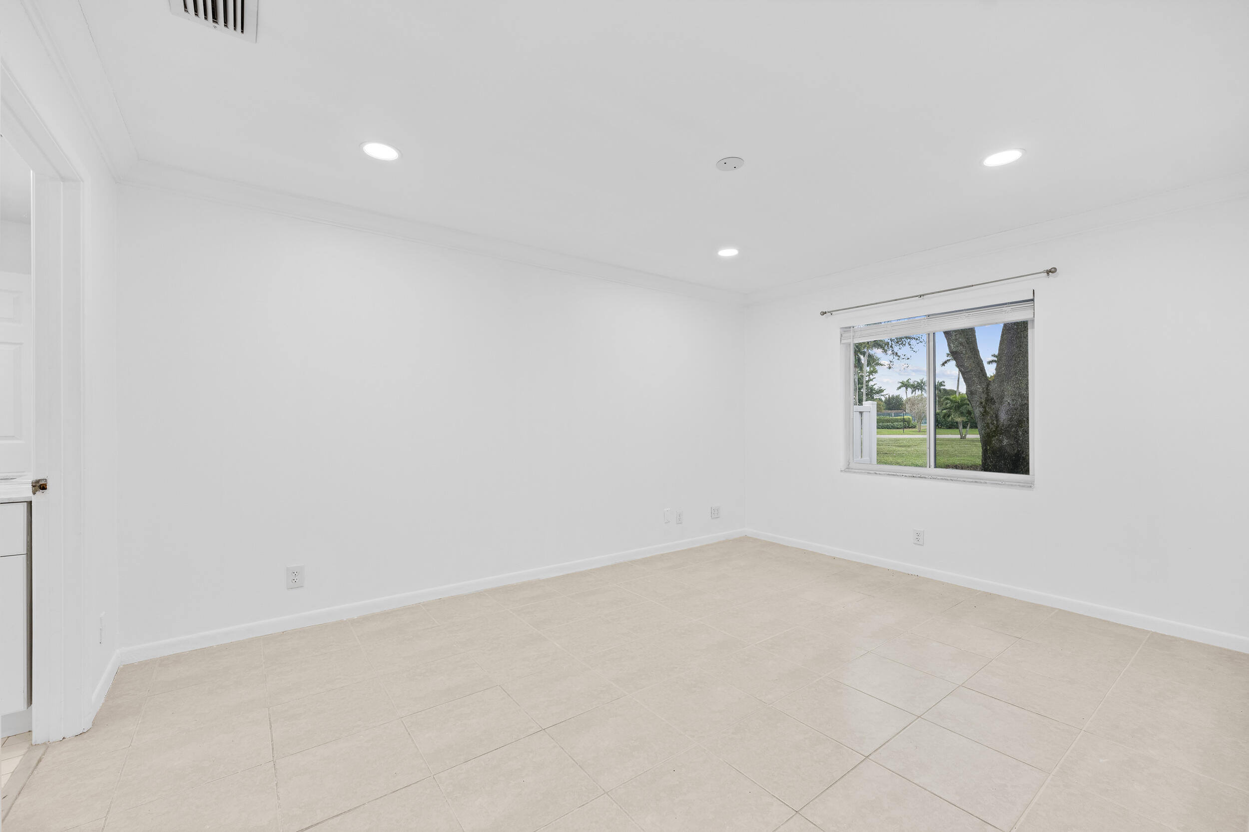 8888 Sunscape Lane