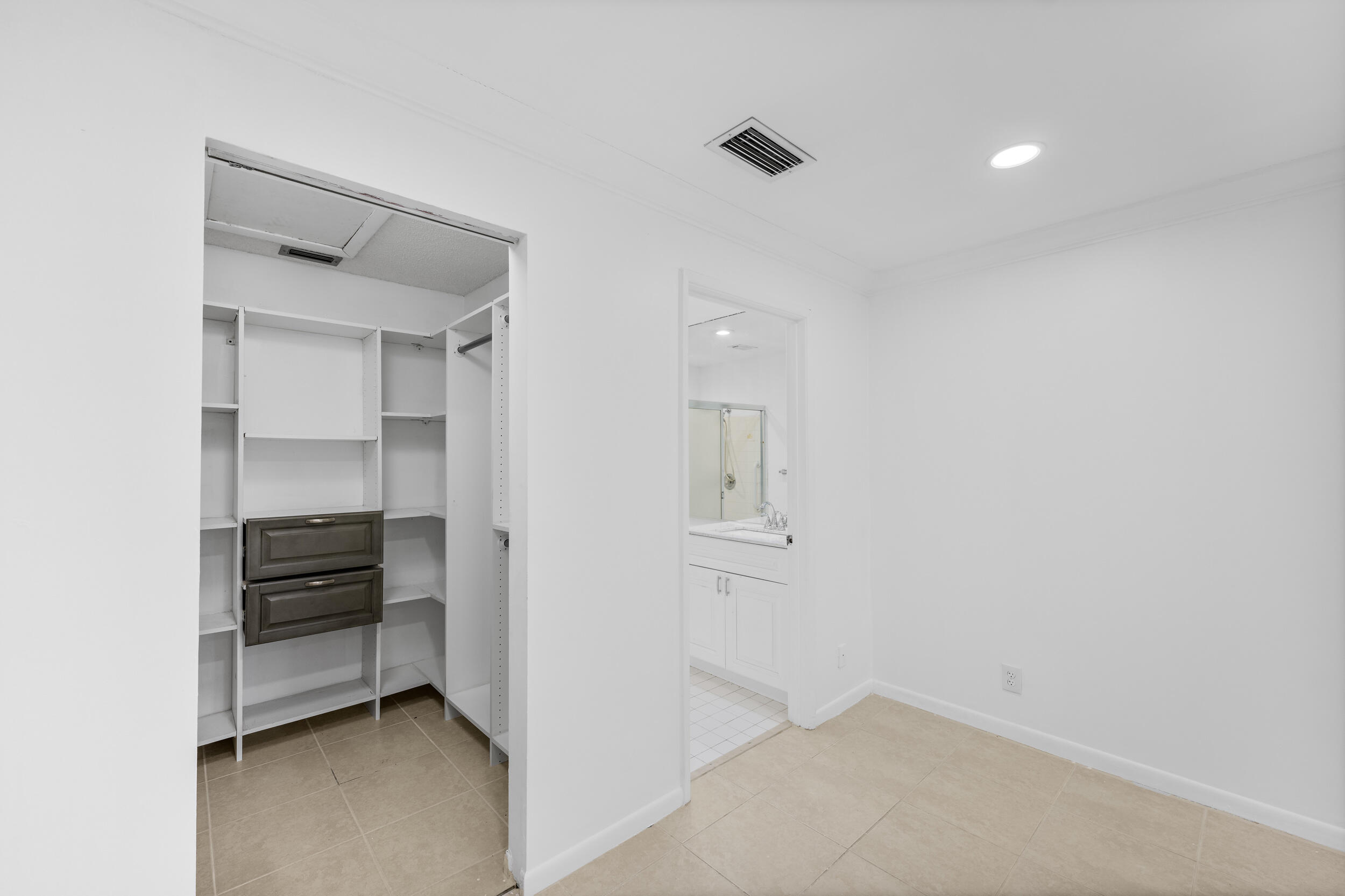 8888 Sunscape Lane