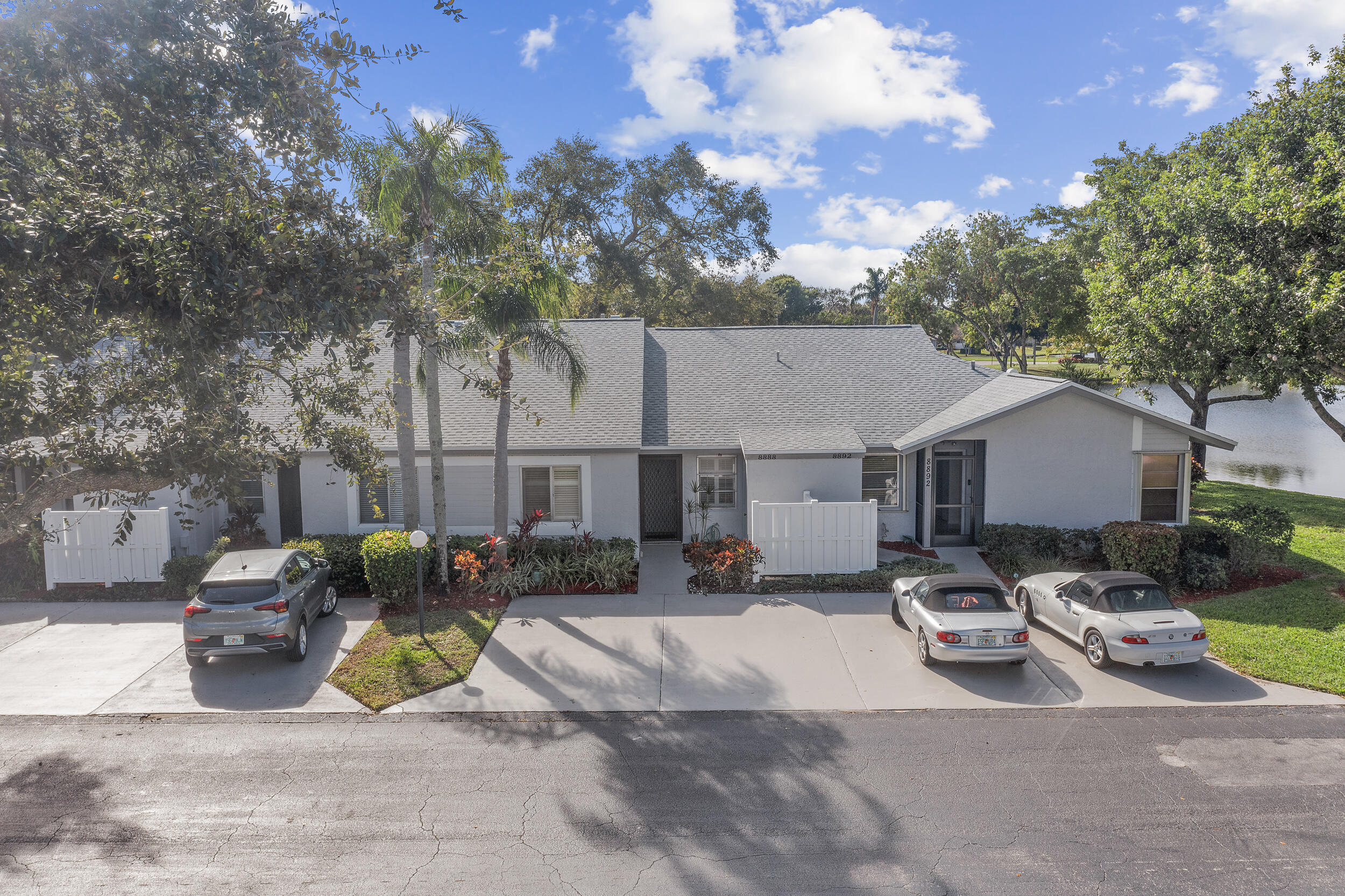8888 Sunscape Lane