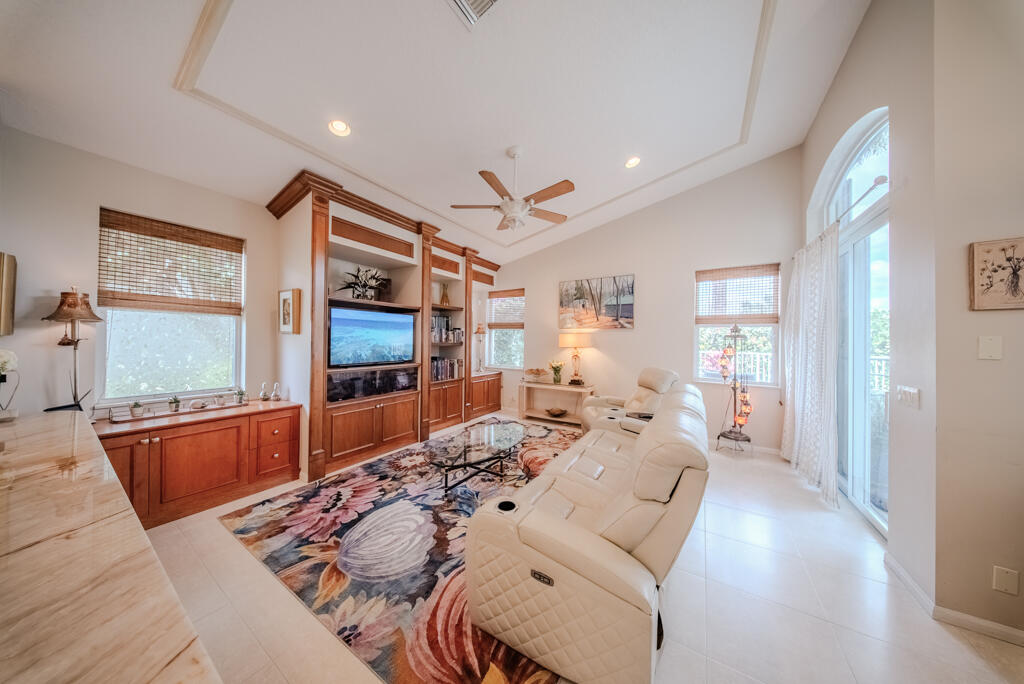 7551 Monticello Way