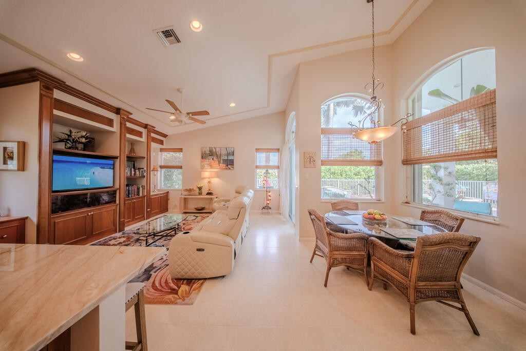 7551 Monticello Way