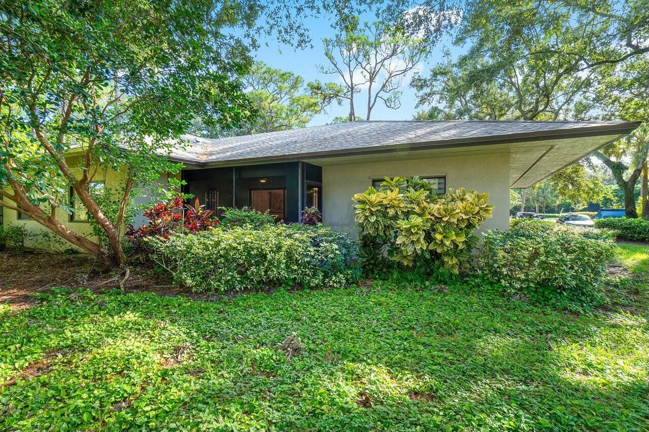 7523 Greenlake Way A
