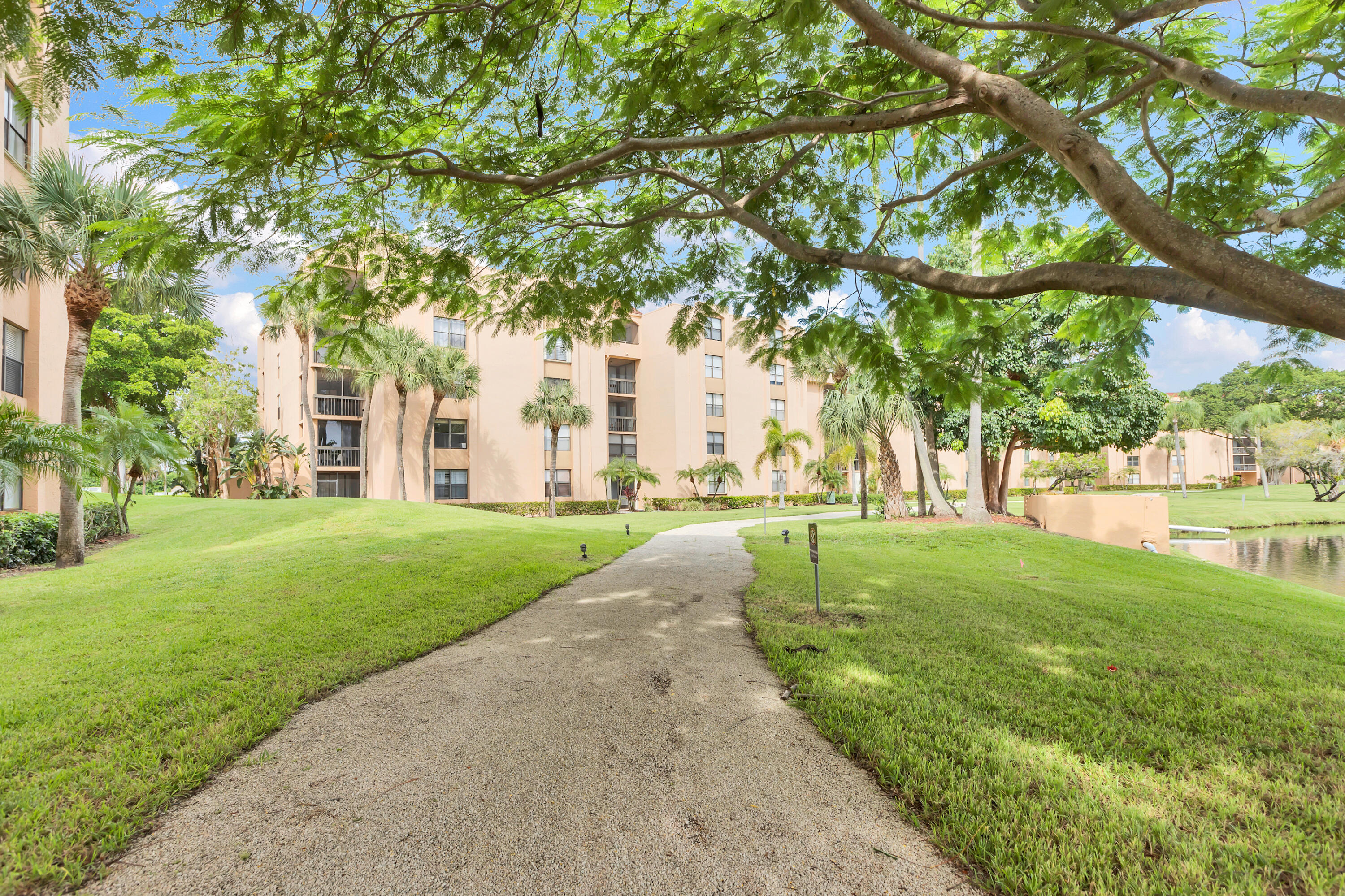 955 Dotterel 2408 Road 2408