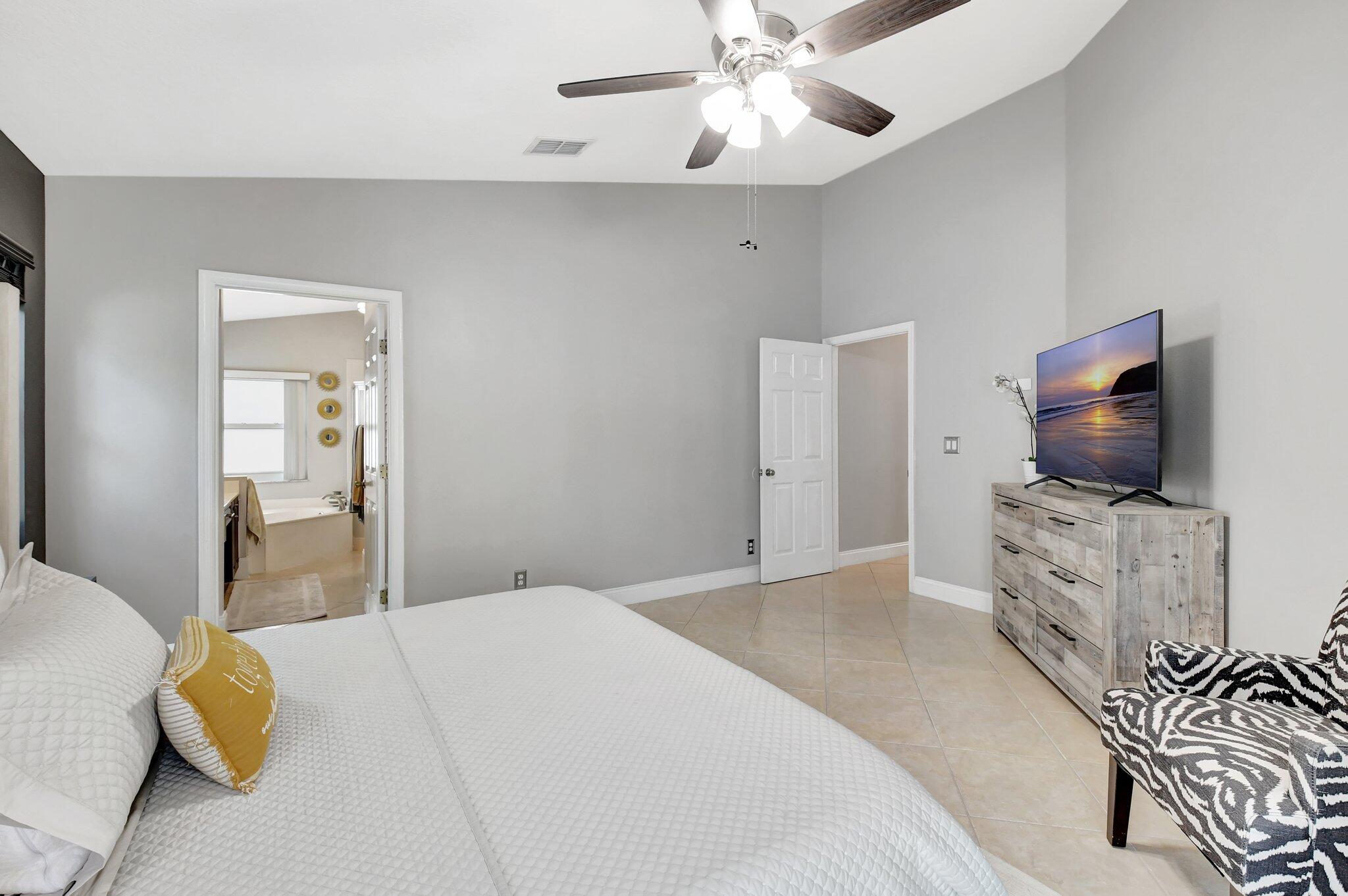 11122 Harbour Springs Circle