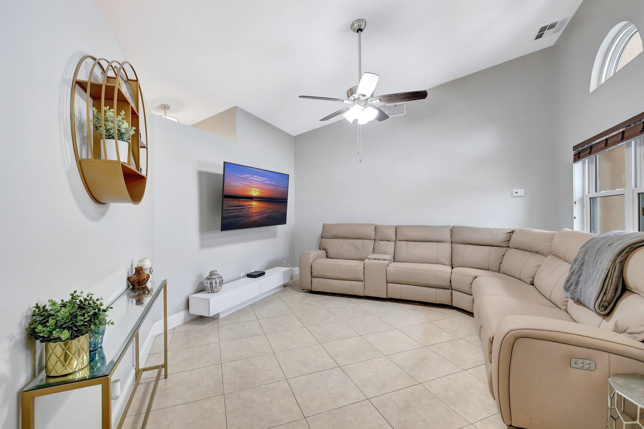 11122 Harbour Springs Circle