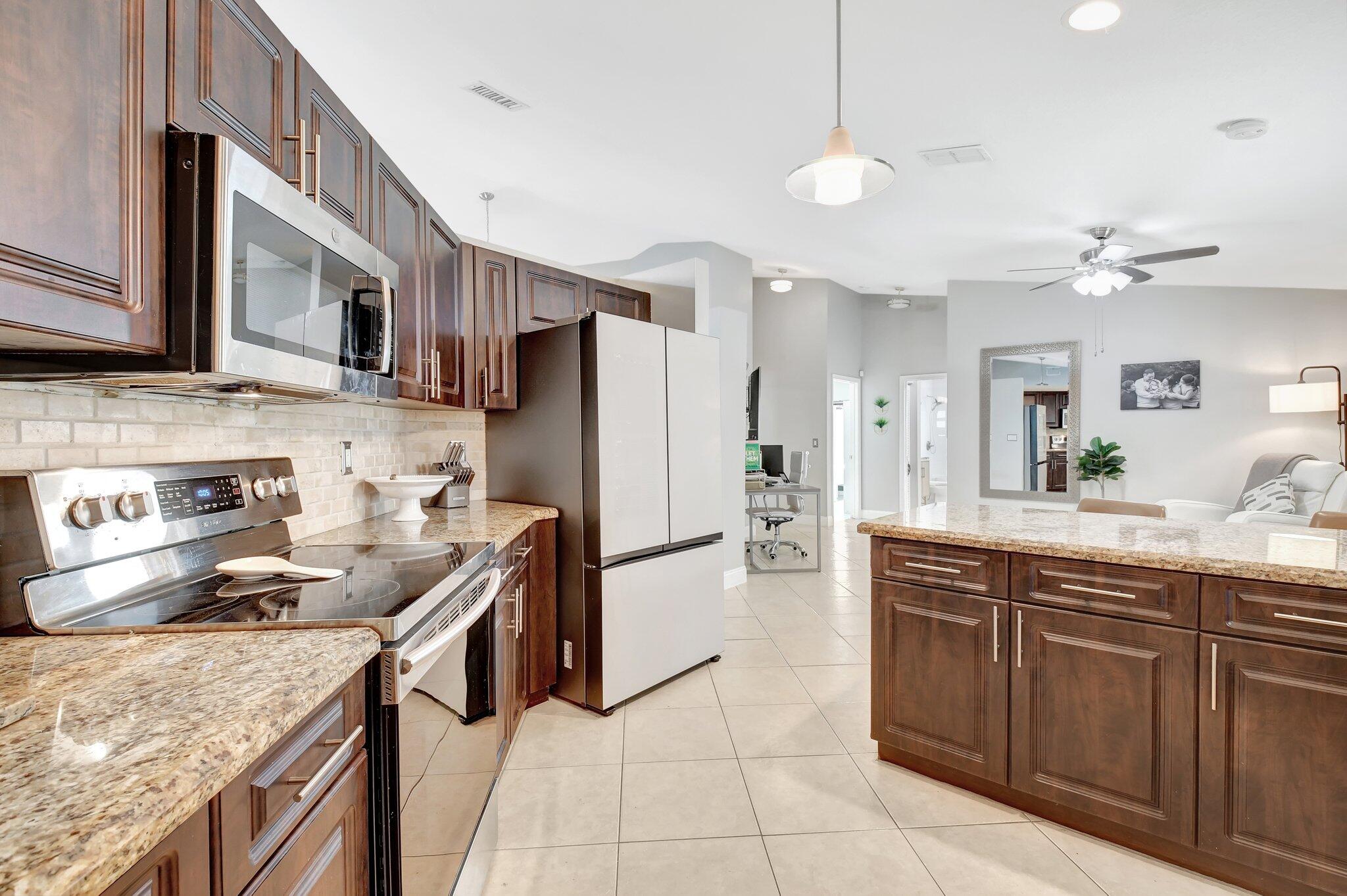 11122 Harbour Springs Circle
