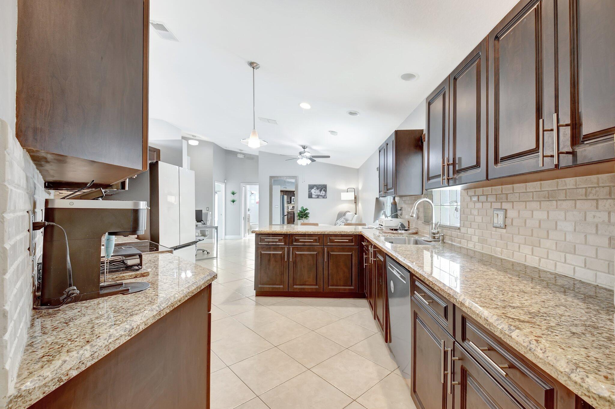 11122 Harbour Springs Circle