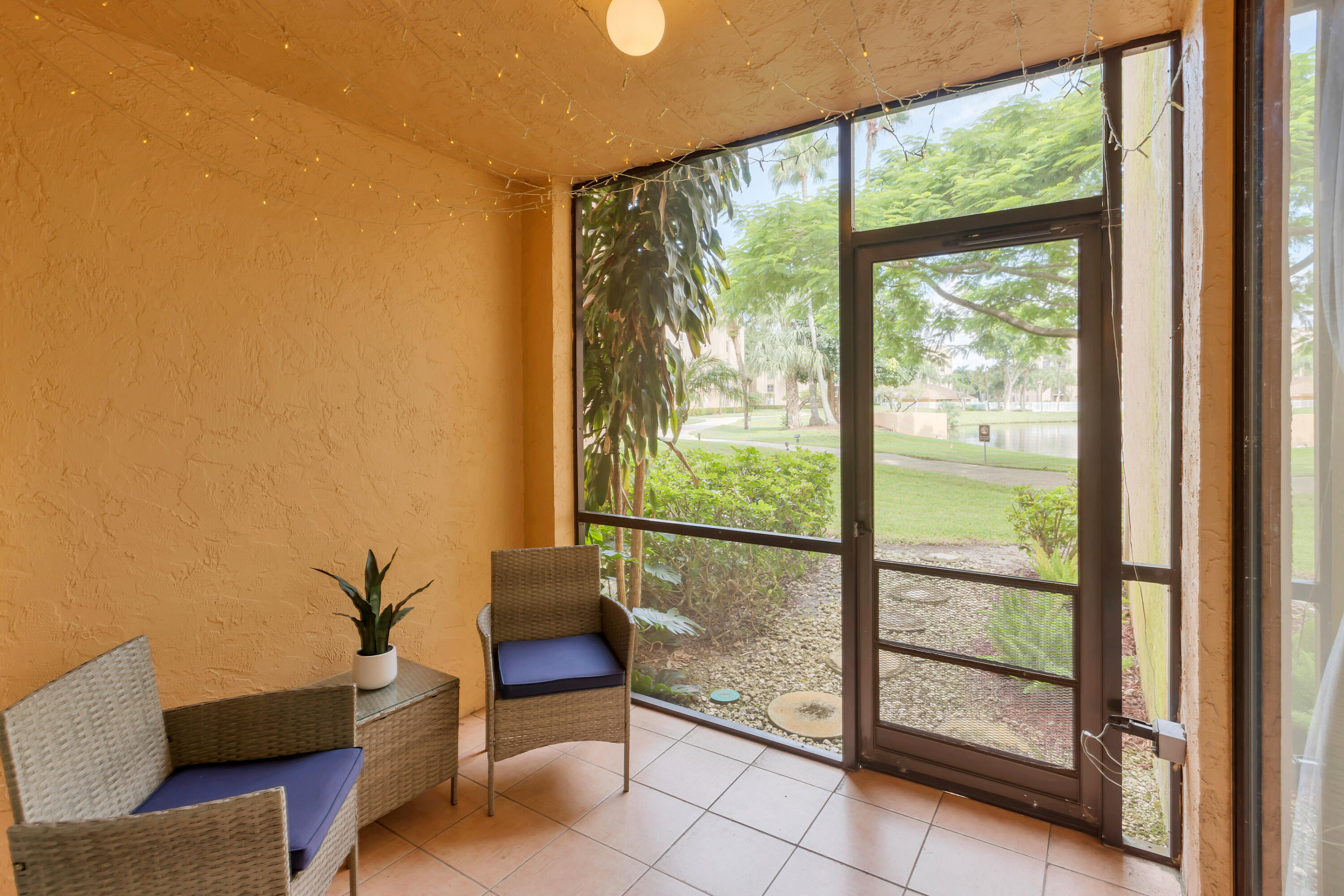 955 Dotterel 2104 Road 2104