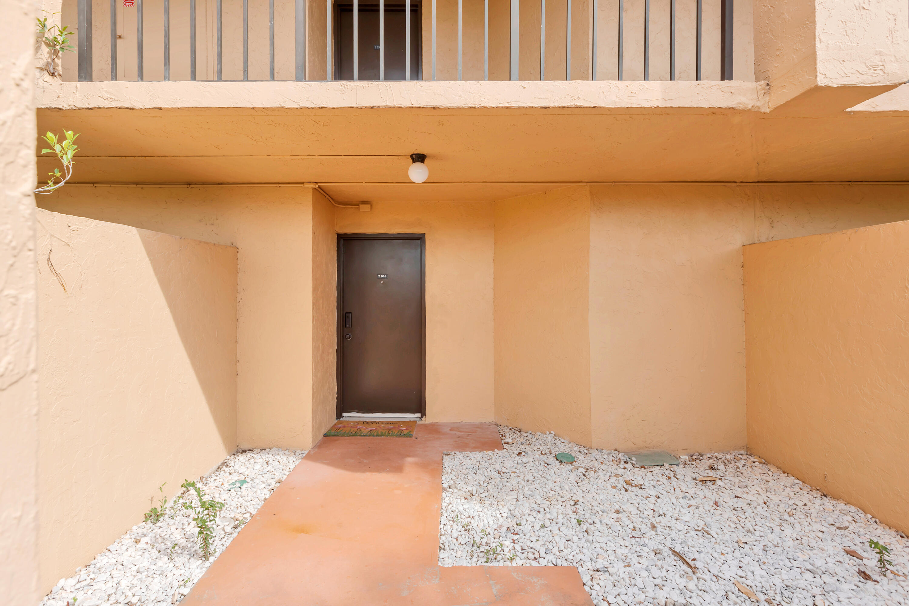 955 Dotterel 2104 Road 2104