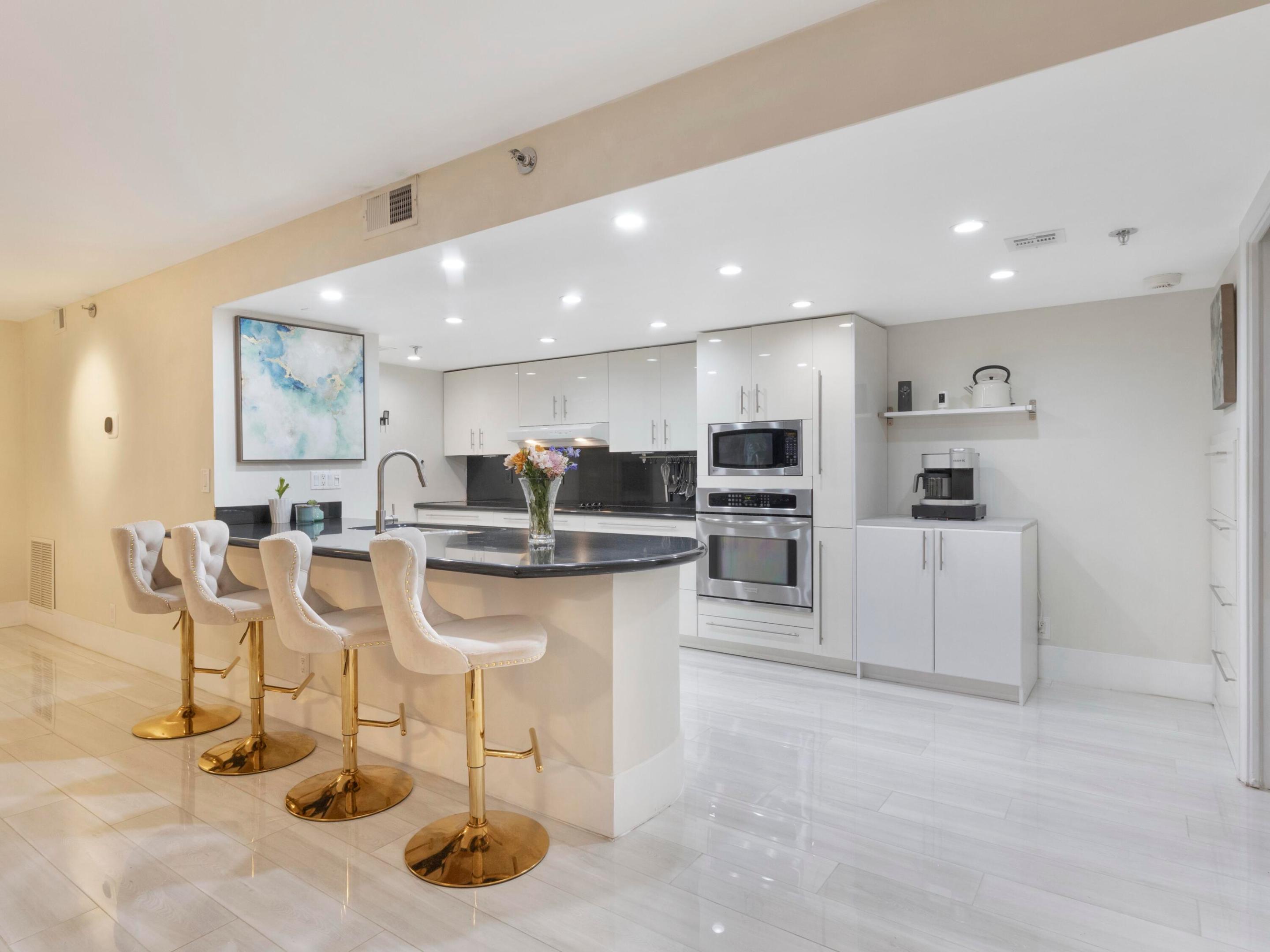 955 Egret Circle 102