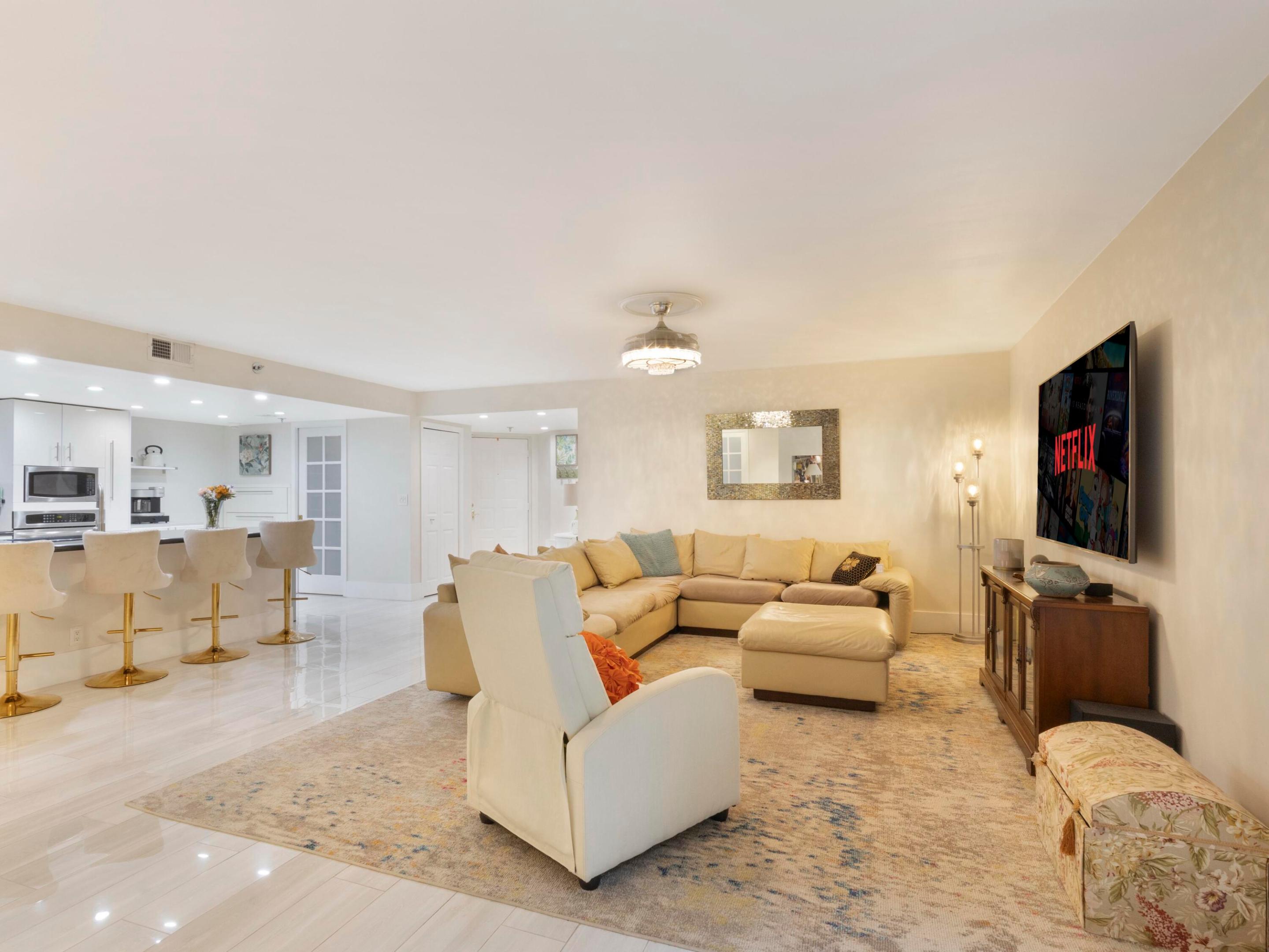 955 Egret Circle 102