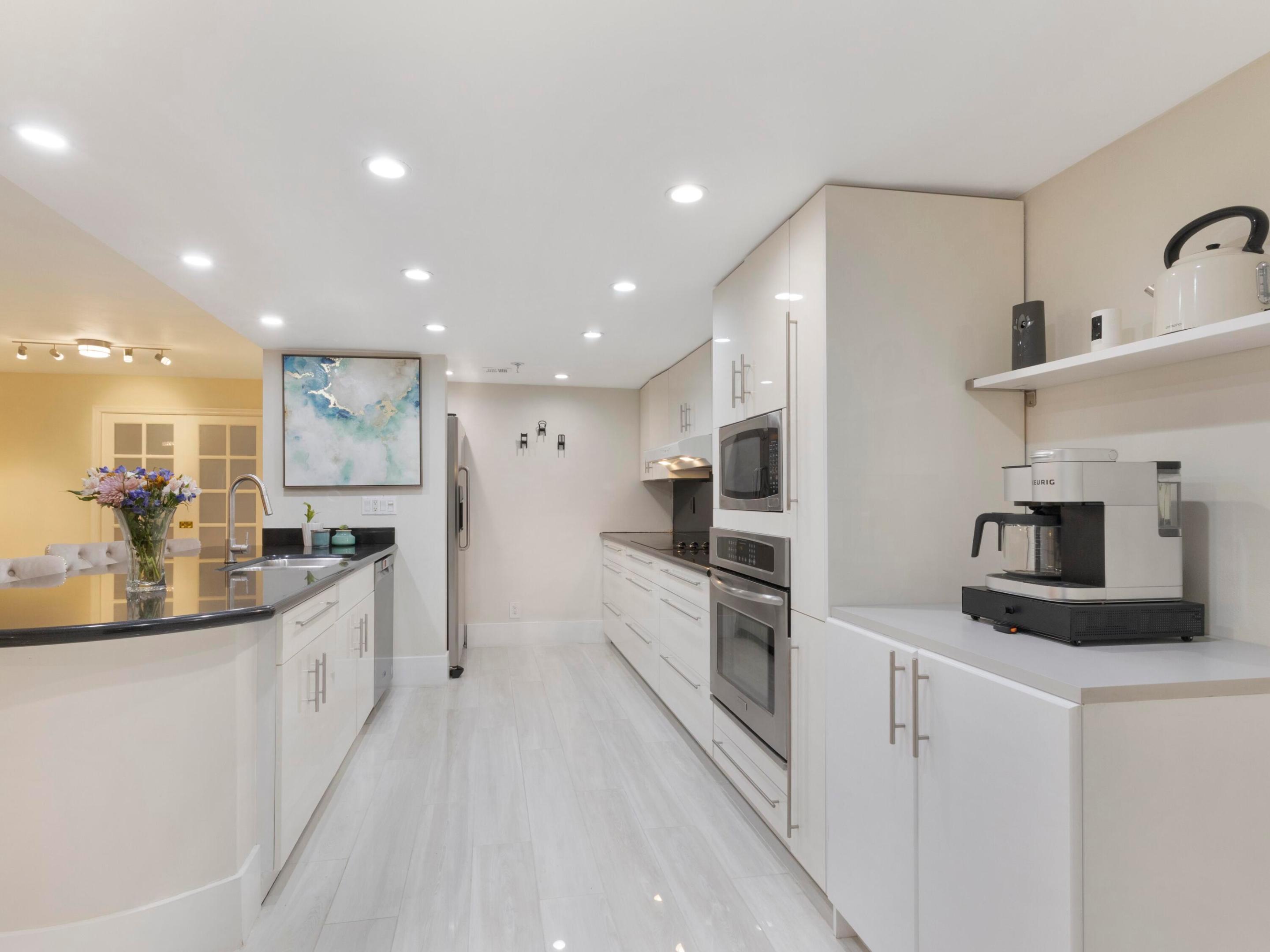 955 Egret Circle 102