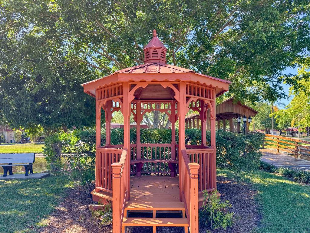 857 Worcester Lane B