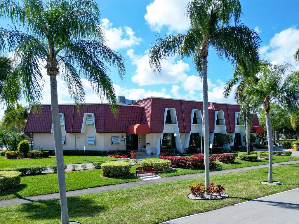 857 Worcester Lane B