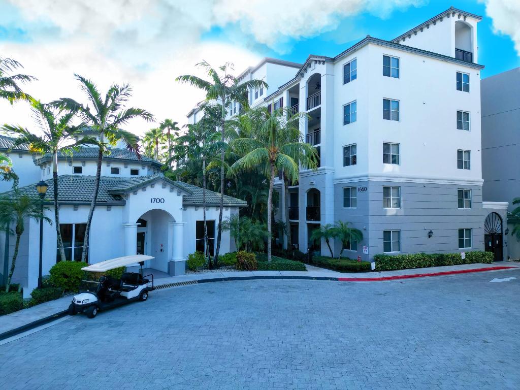 1660 Renaissance Commons Boulevard 2326