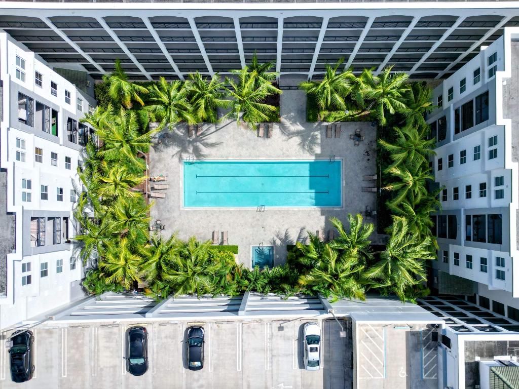 1660 Renaissance Commons Boulevard 2326