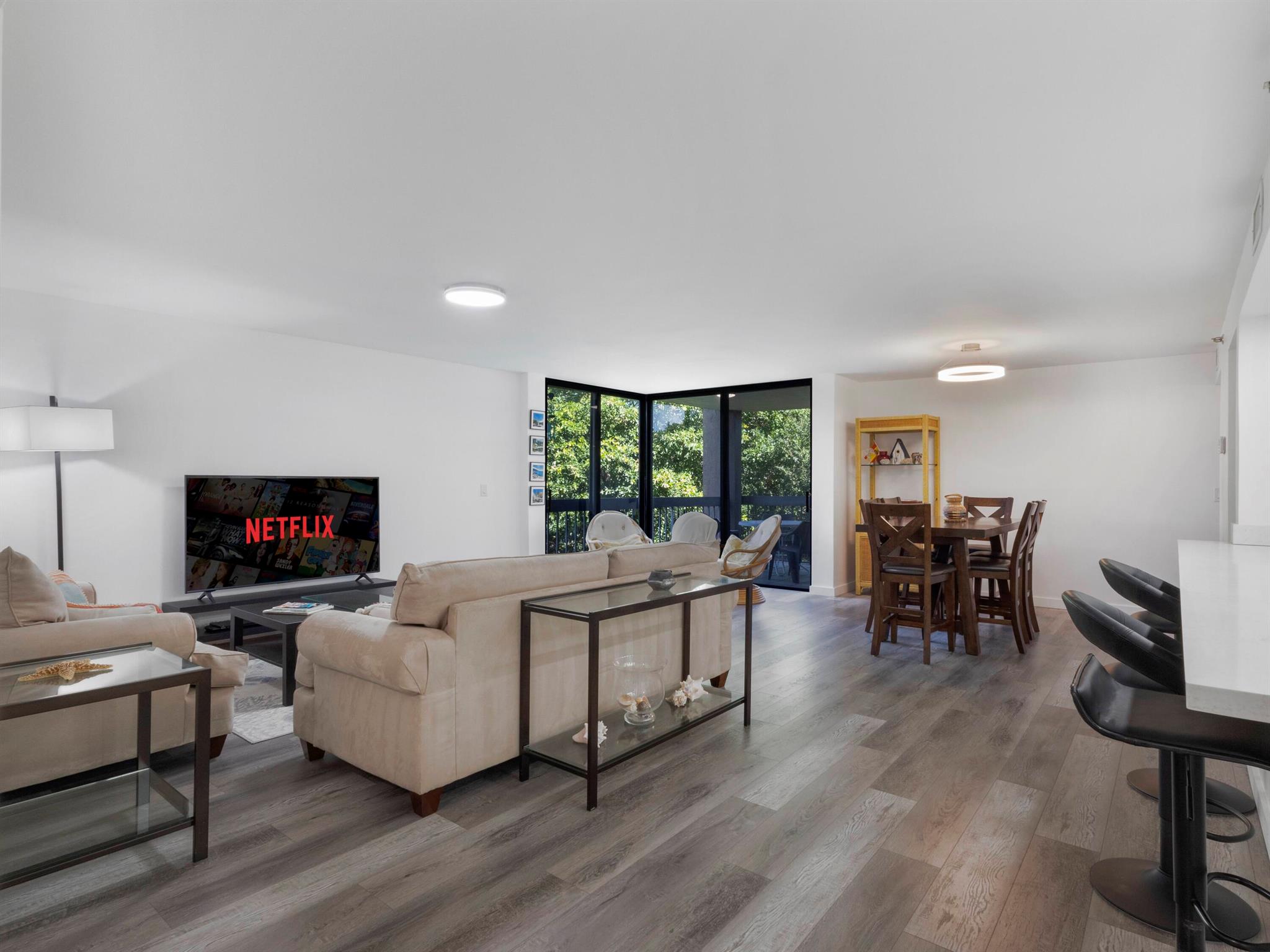 955 Egret Circle 402