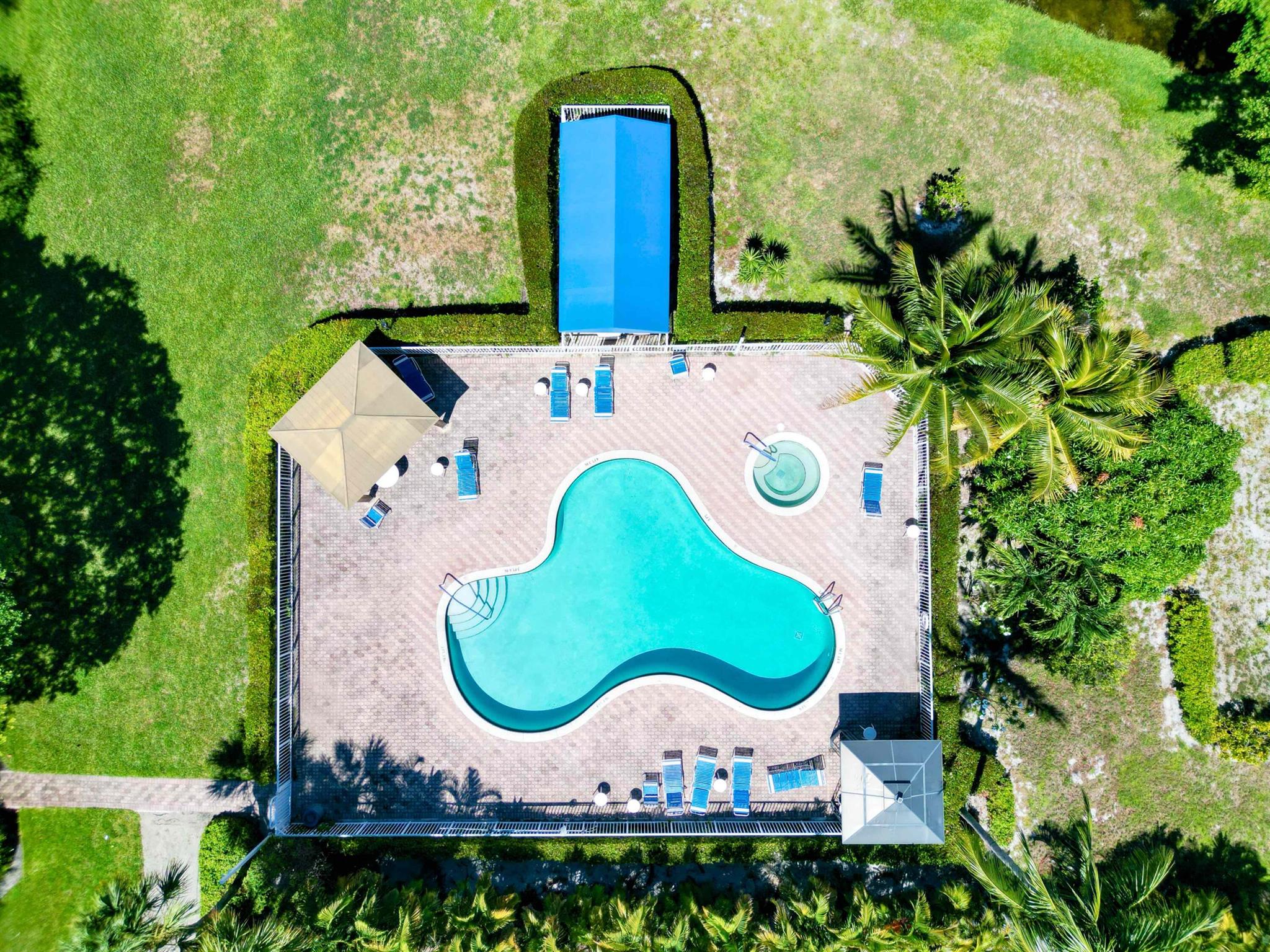 955 Egret Circle 402