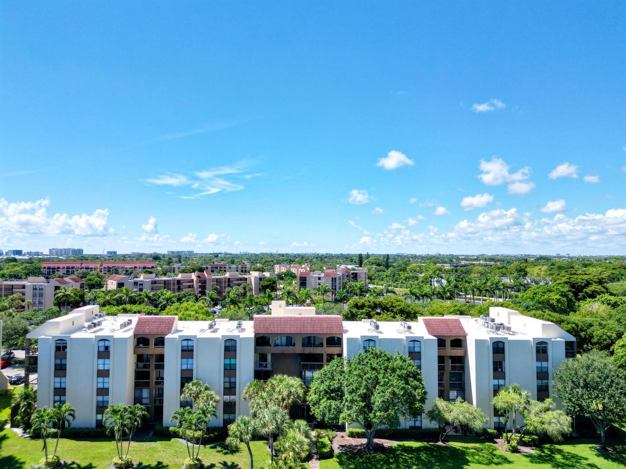 955 Egret Circle 402