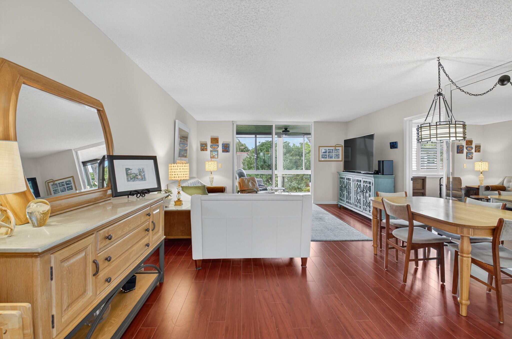 10 Willowbrook Lane 204