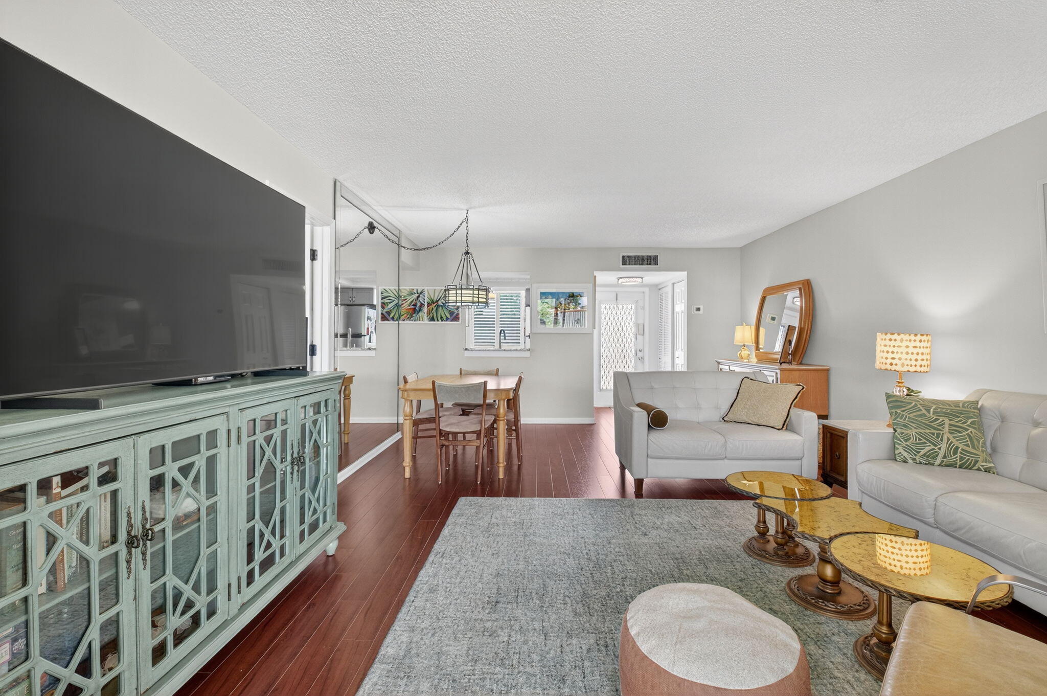 10 Willowbrook Lane 204