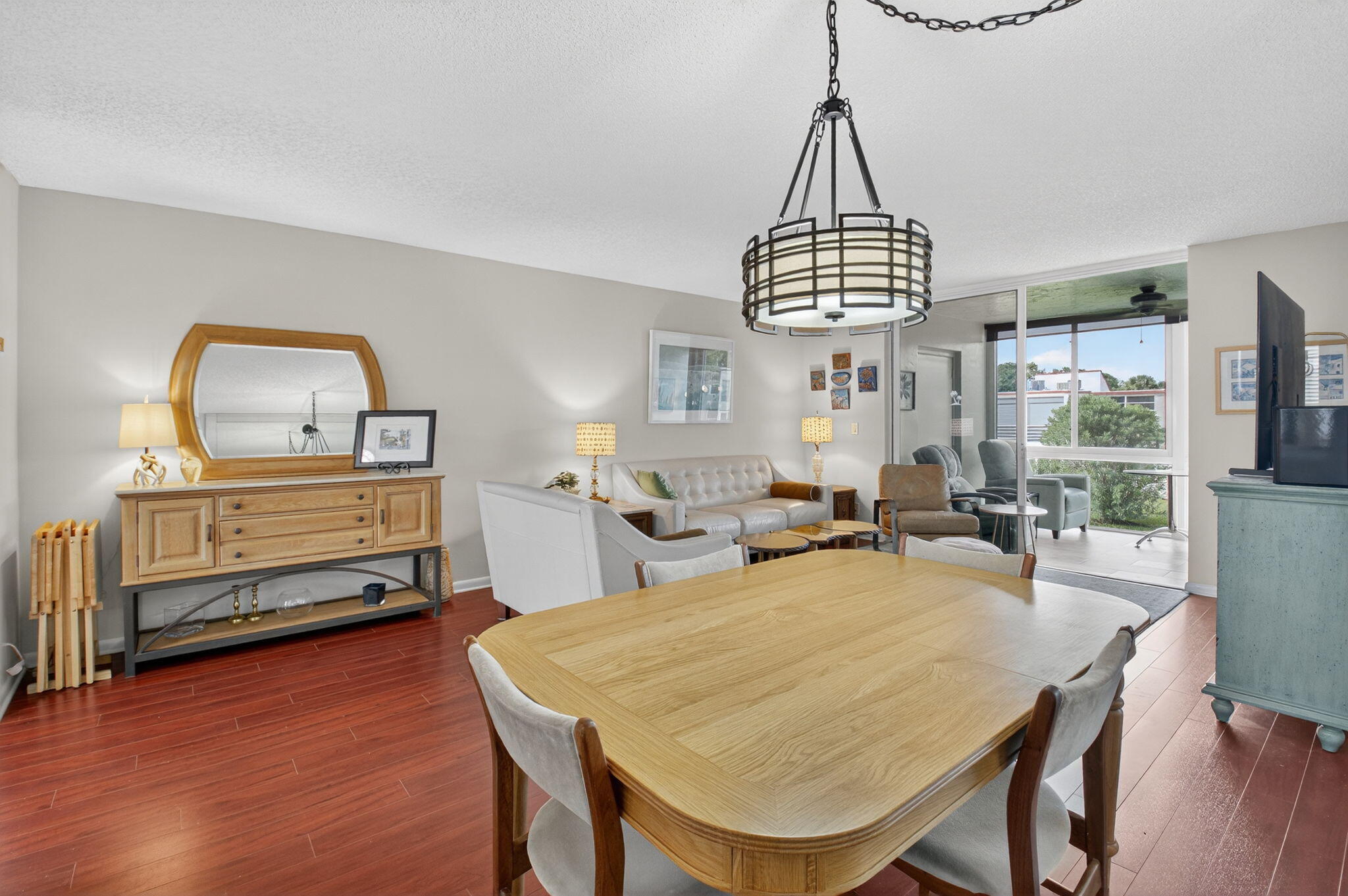 10 Willowbrook Lane 204