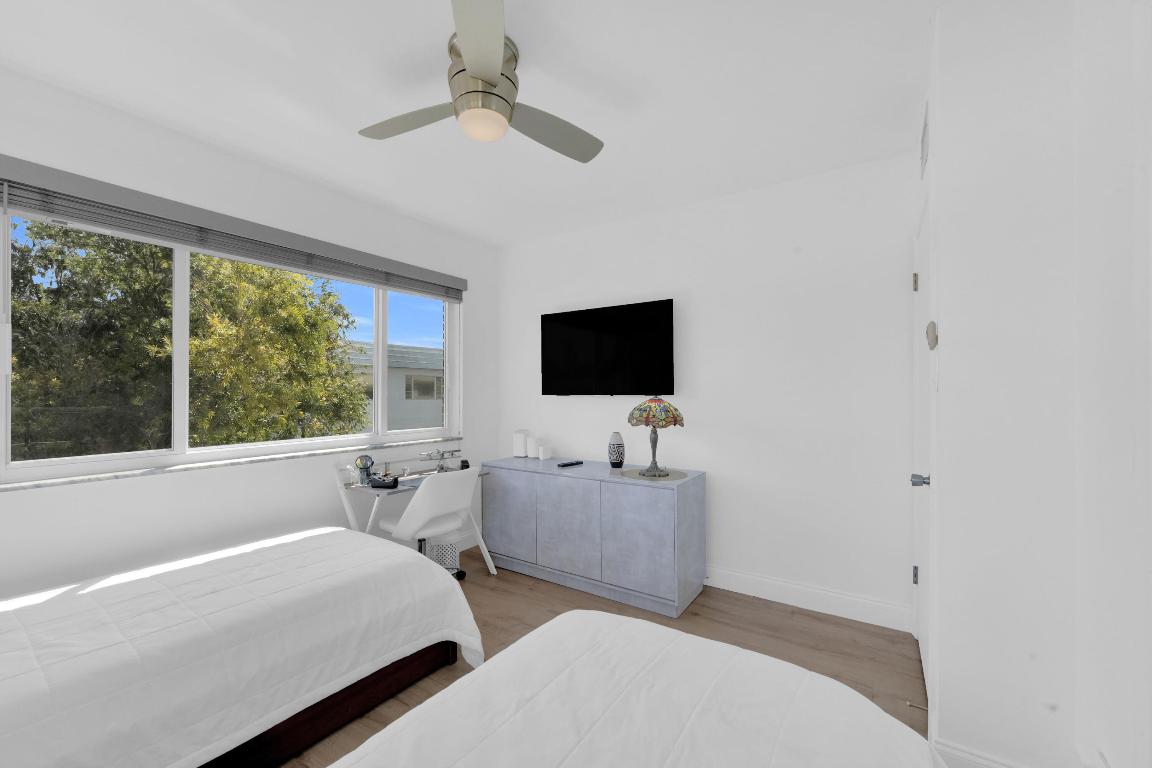 406 S Cypress Road 330