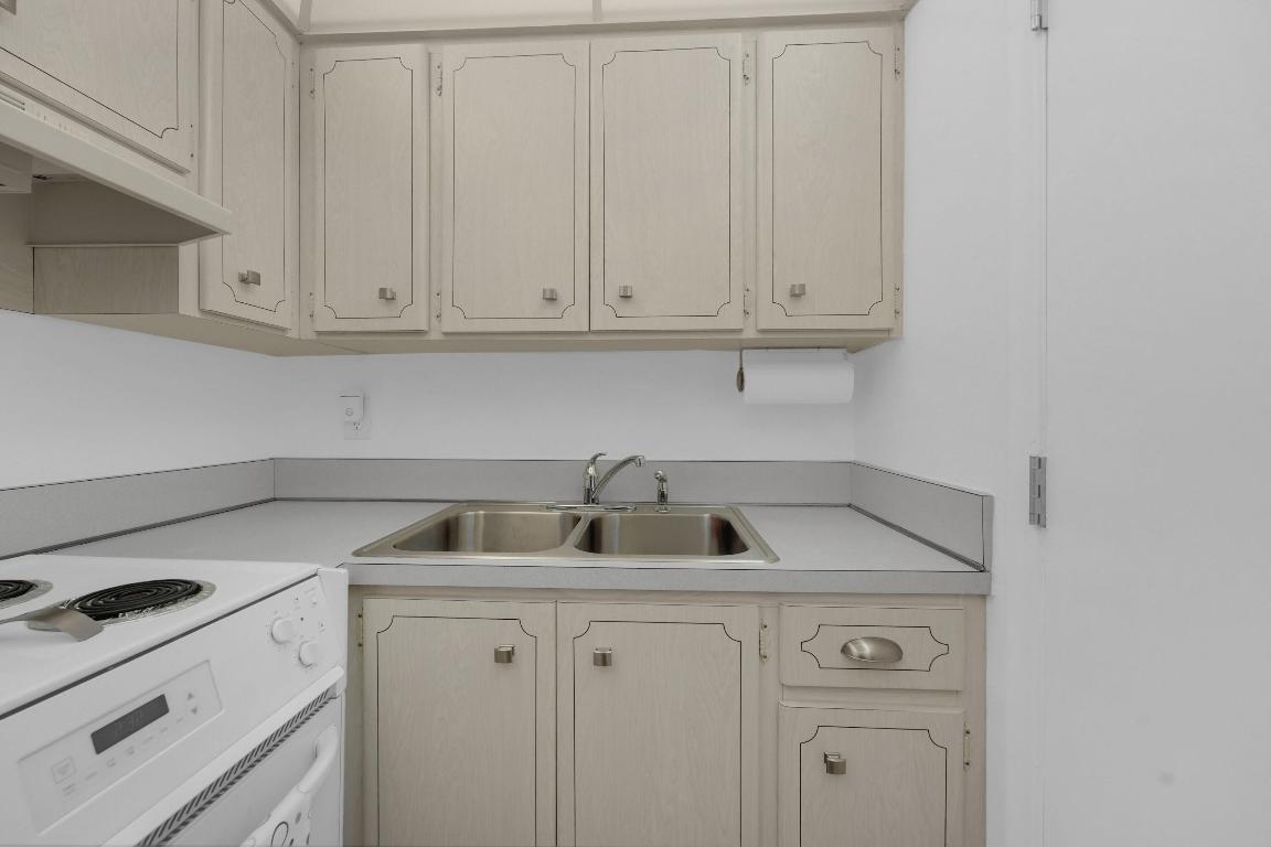 406 S Cypress Road 330